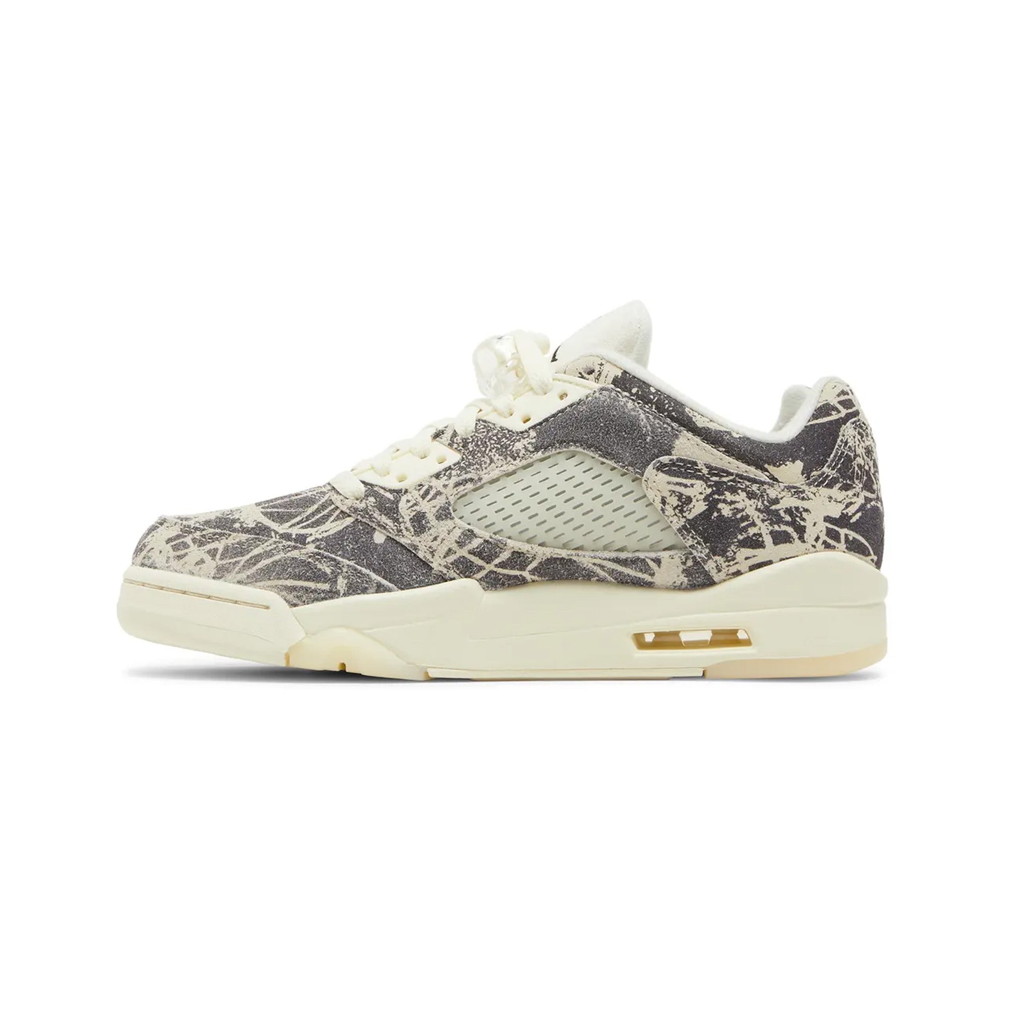 Air Jordan 5 Retro Low 'Expression' Women's Basketball Shoes (2022) - Stylish Sneakers for Casual Wear, Street Fashion & Sports Performance