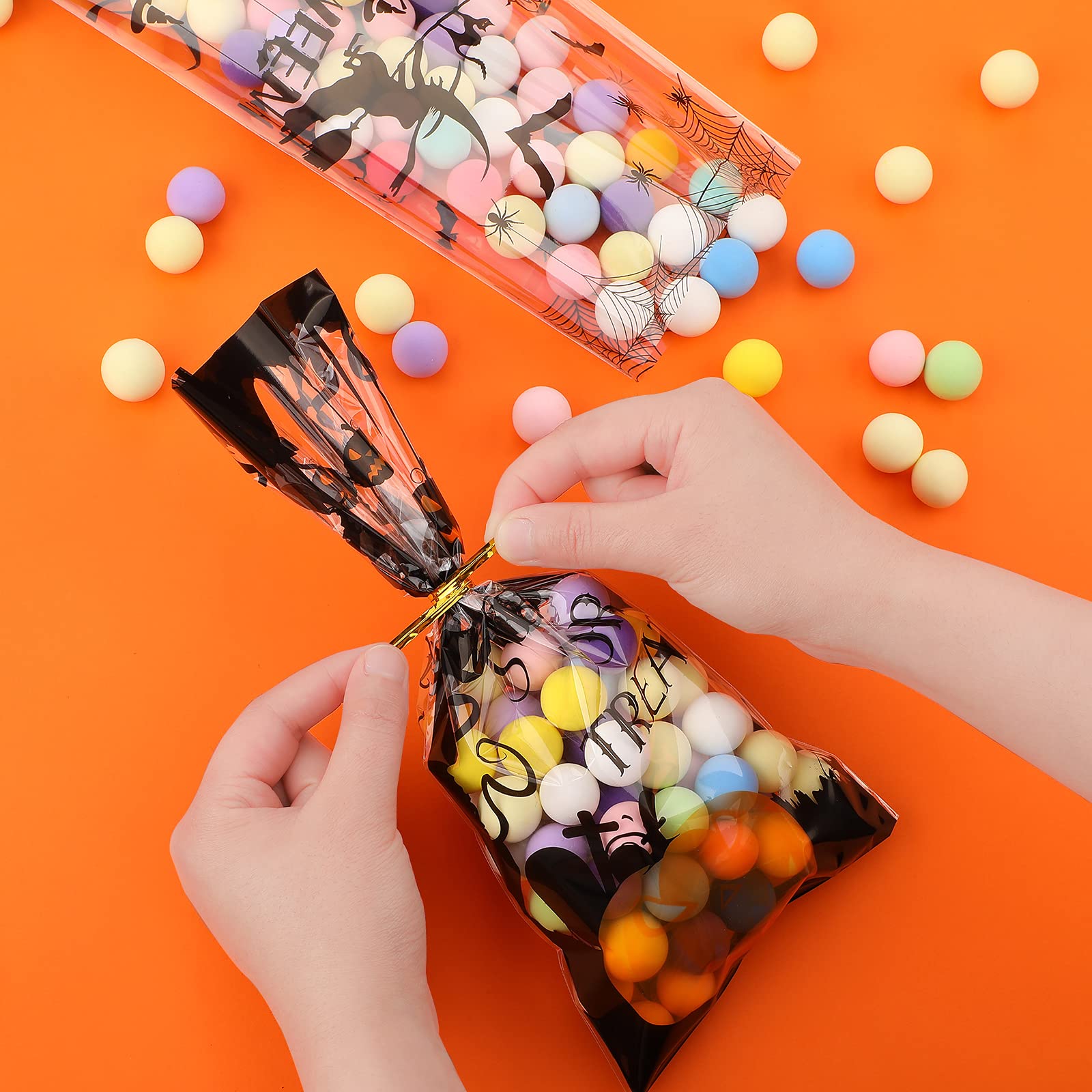 160-Piece Halloween Cellophane Treat Bags - Clear Candy Cookie Goodie Bags with 180 Twist Ties for Halloween Party Favors, Decorations & Gift Wrapping - Perfect for Trick-or-Treat, Classroom Treats & Holiday Party Supplies