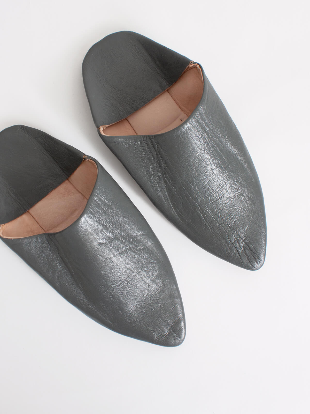 Authentic Moroccan Leather Babouche Slippers - Handmade Pointed Toe Comfortable House Shoes for Men & Women - Perfect for Home, Lounge & Cultural Fashion (Charcoal Grey)