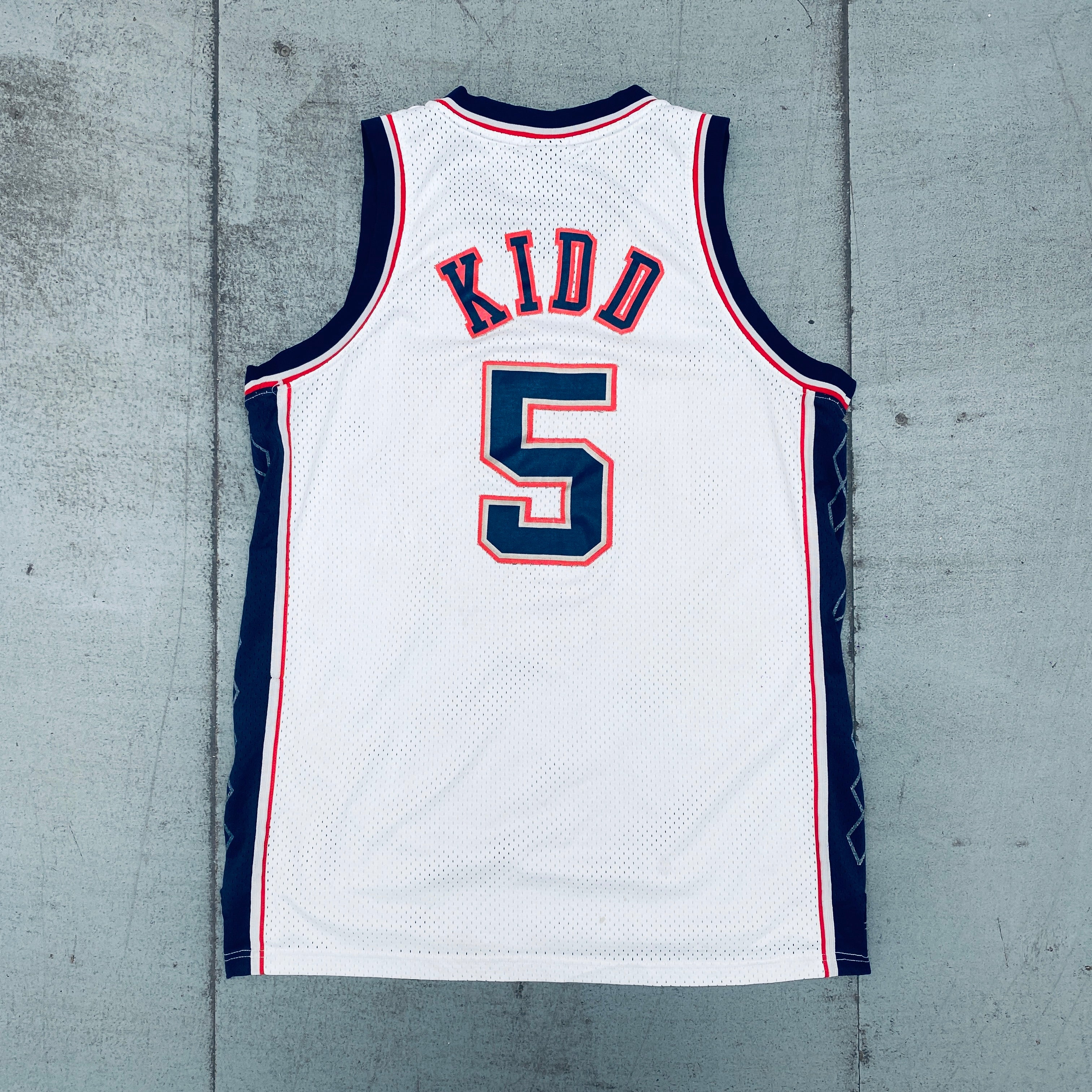 Authentic Jason Kidd 2001-02 New Jersey Nets White Reebok Stitched NBA Jersey (Large) - Vintage Basketball Jersey for Collectors & Fans, Perfect for Games, Cosplay and Sports Memorabilia Display