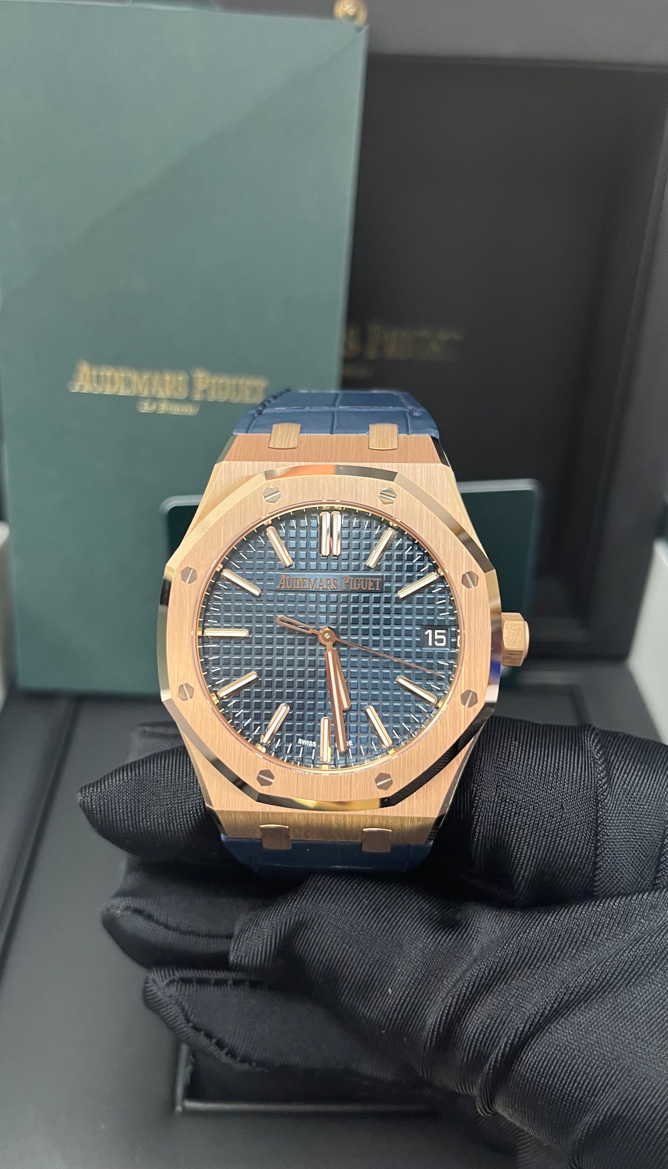 Audemars Piguet Royal Oak 50th Anniversary Selfwinding 41mm Men's Luxury Watch - 18K Rose Gold Case, Blue Dial, Stainless Steel Bracelet (Ref#15510OR.OO.D315CR.01) - Perfect for Business Meetings, Formal Events & Luxury Watch Collectors