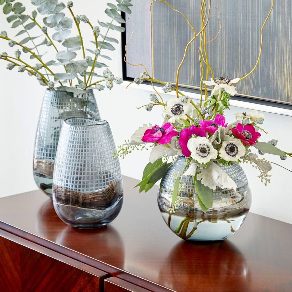 Cyan Design 09970 Axiom Vase - Clear Glass with Glitter Gold Accents - Small Decorative Vase for Home, Wedding Centerpiece, Table Decor, Gift Idea