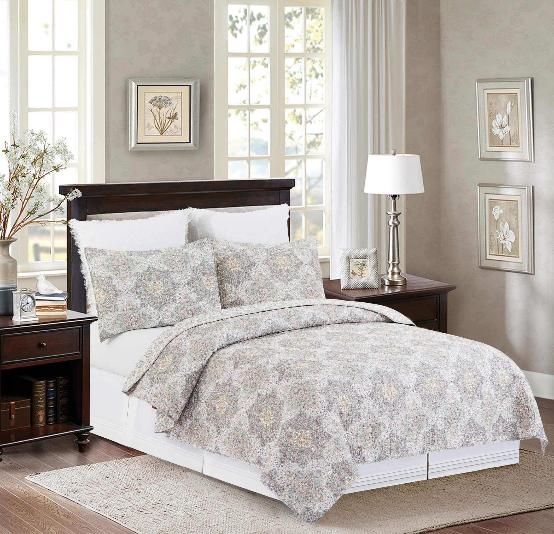 C&F Home Elaina Medallion Grey King Quilt Set - 100% Cotton 3-Piece Bedding Set, Machine Washable & Wrinkle Resistant - Perfect for Master Bedroom, Guest Room & Cozy Home Decor