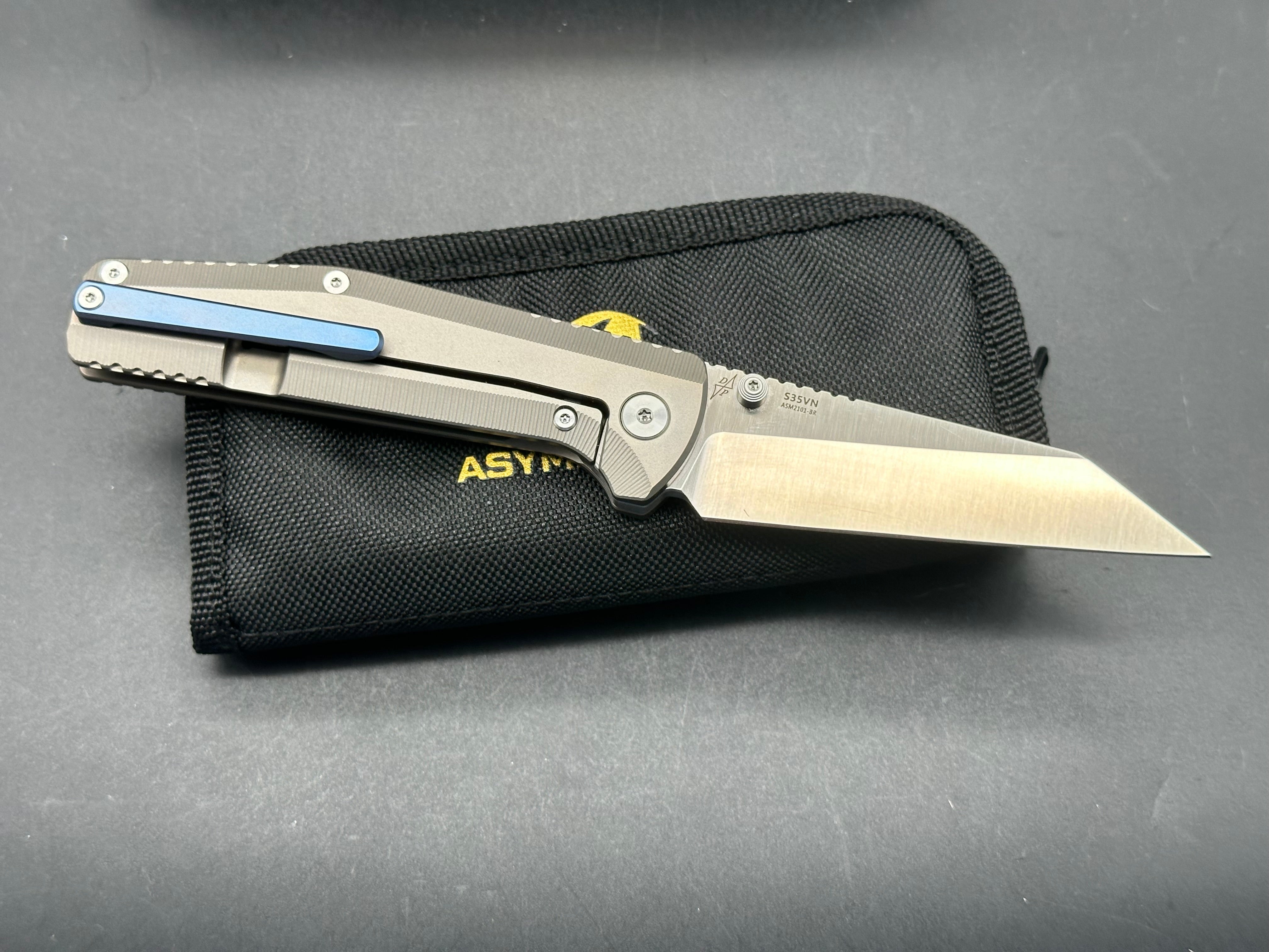 B'yond EDC Asymmetrical Dirk Pinkerton Folding Knife - 3.25
