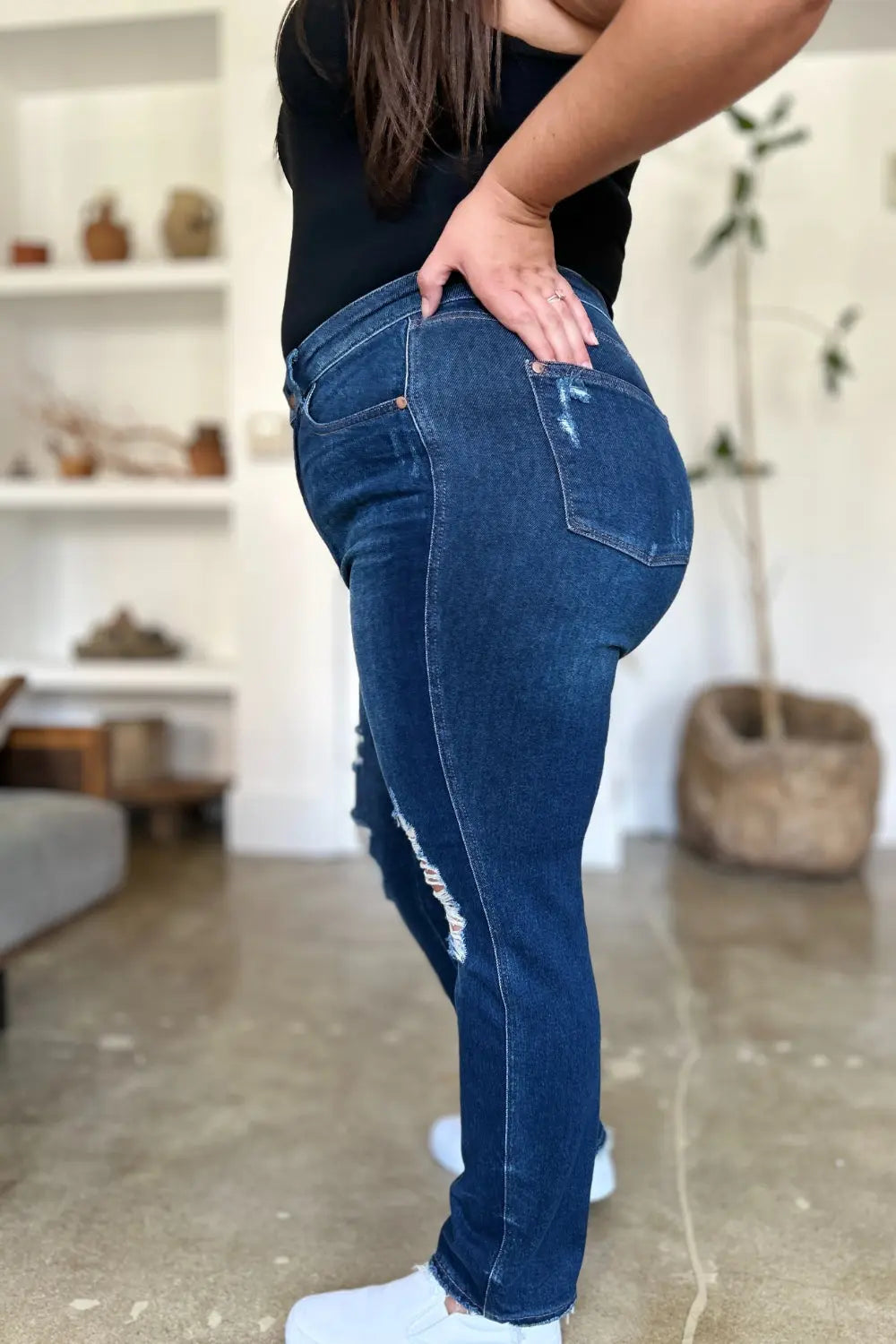 Judy Blue High Waist Rigid Magic Destroyed Straight Jeans for Women - Vintage Distressed Denim Pants with Comfort Stretch (Casual Wear, Street Style, Night Out)