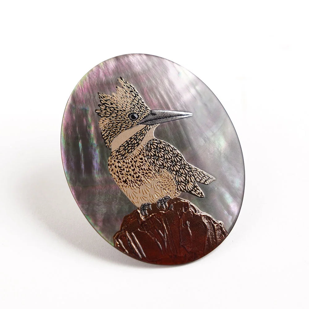 Handcrafted Maki-e Urushi Lacquer Brooch with Black Lip Oyster Pearl & Crested Kingfisher Feather - Traditional Japanese Lacquer Jewelry for Women, Gift for Art Collectors & Special Occasions