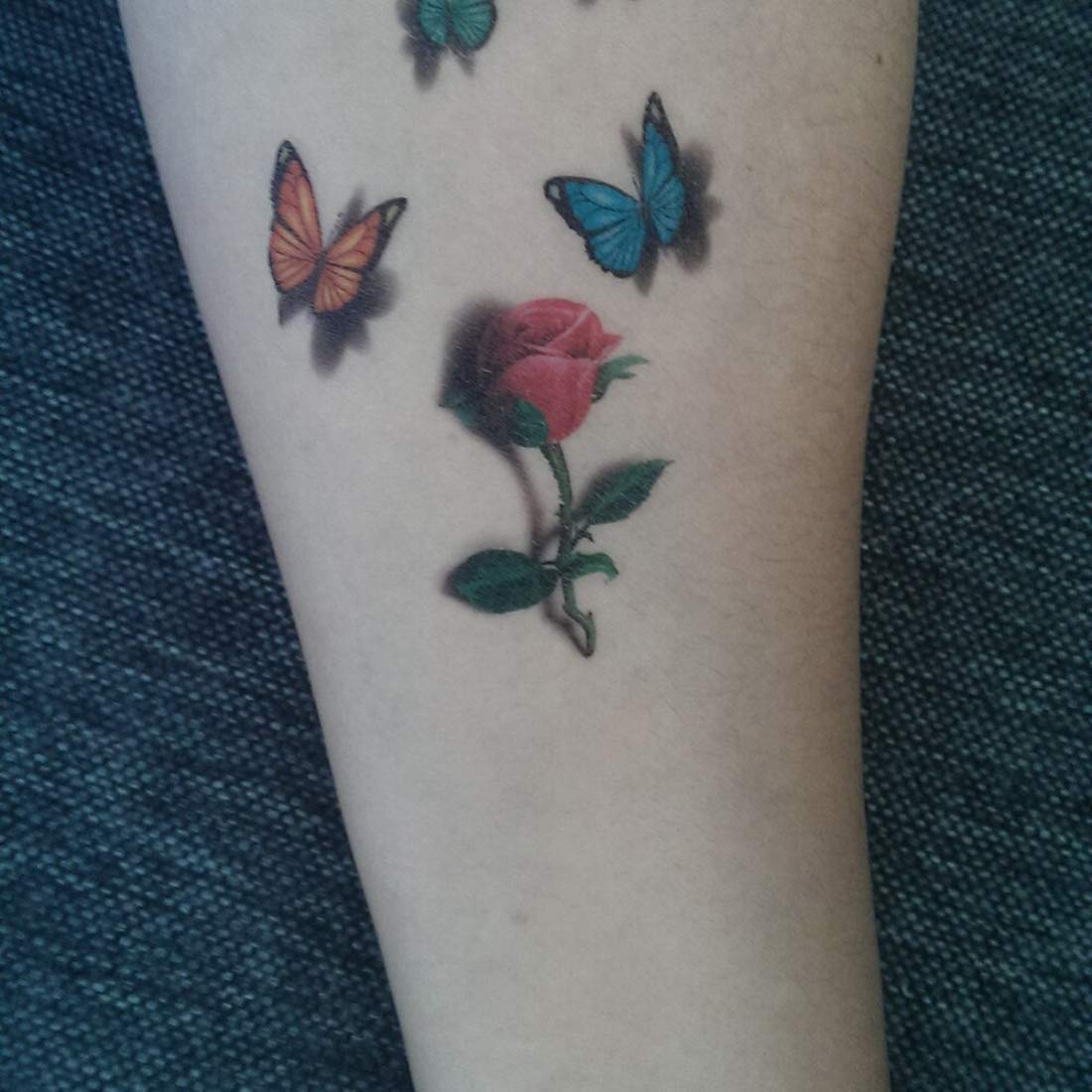 Waterproof Temporary Unisex Body Tattoo - Large 19x9cm Rose Bud & Butterflies Design for Parties, Festivals & Costume Events | SENECIO®