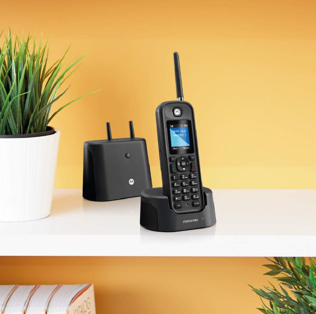 Motorola O212 DECT 6.0 Long Range Cordless Phone with Answering Machine - 2 Handsets, IP67 Water & Dust Resistant, Black - Ideal for Home, Office, Warehouse & Outdoor Use