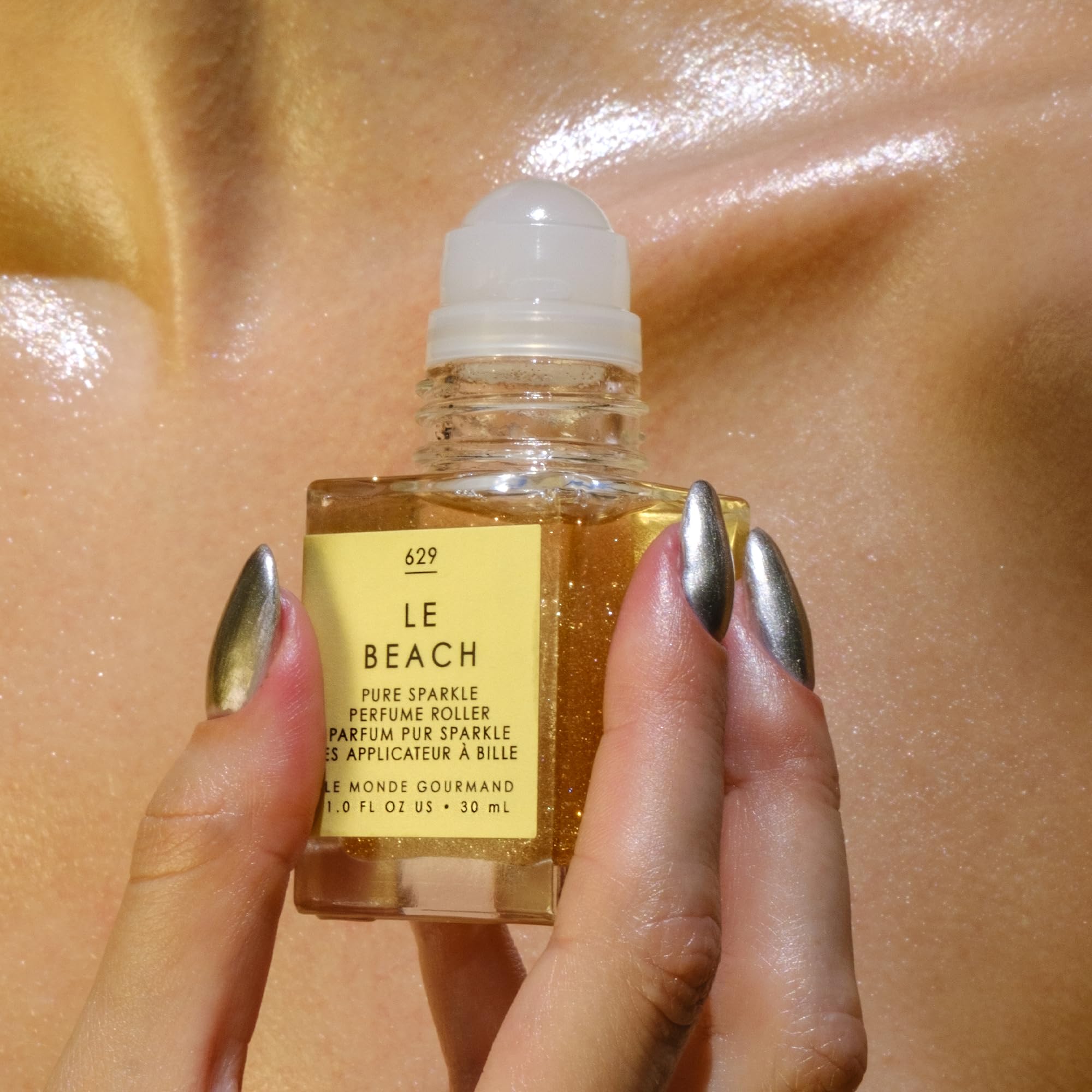 Le Monde Gourmand Le Beach Perfume Oil - 1 fl oz (30ml) | Long-Lasting Tropical Scent for Women | Perfect for Summer, Beach Vacations & Date Nights