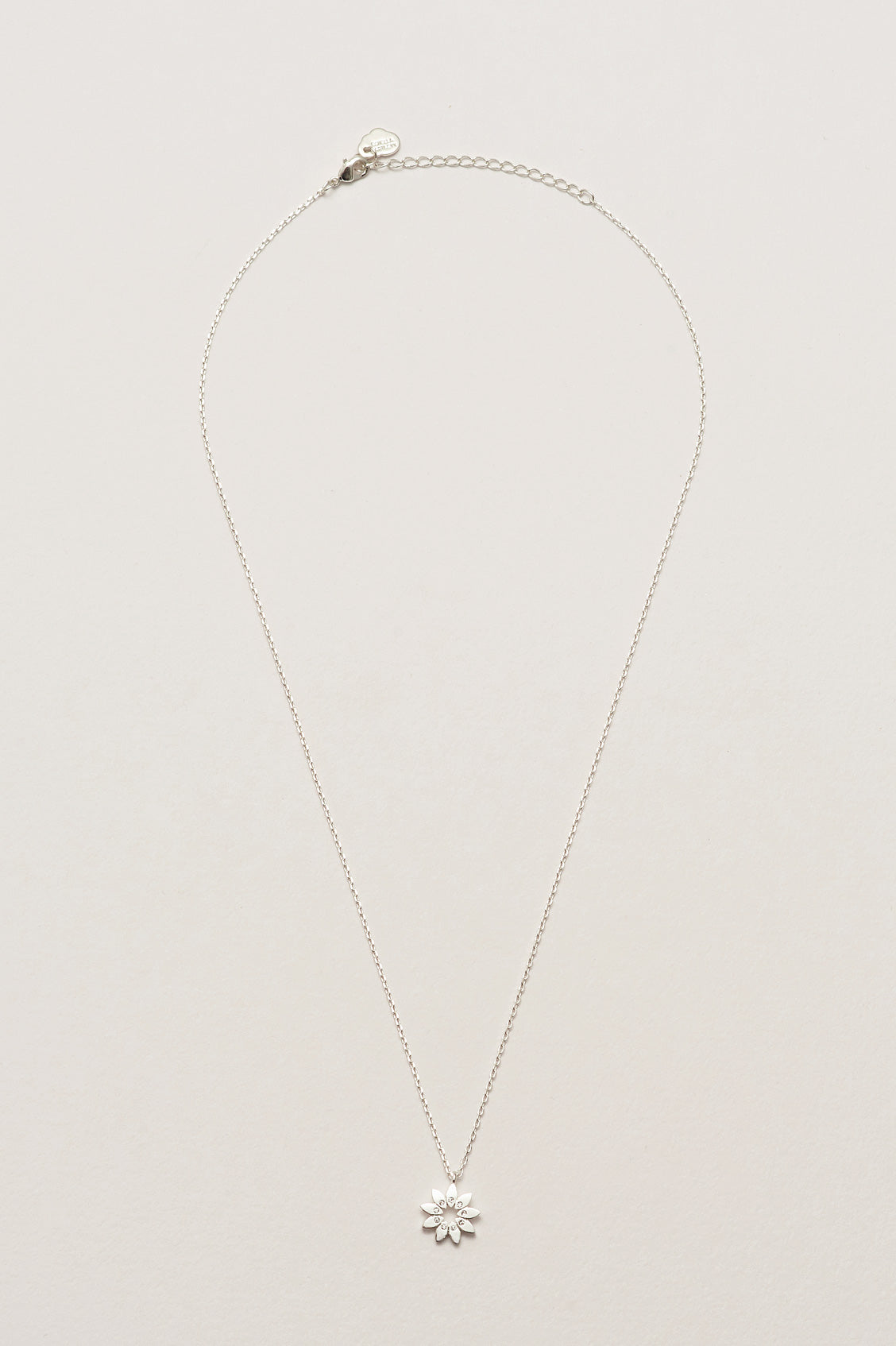 Elegant Modern Flower Necklace with Cubic Zirconia CZ Stones - Perfect for Weddings, Parties & Everyday Fashion Accessories