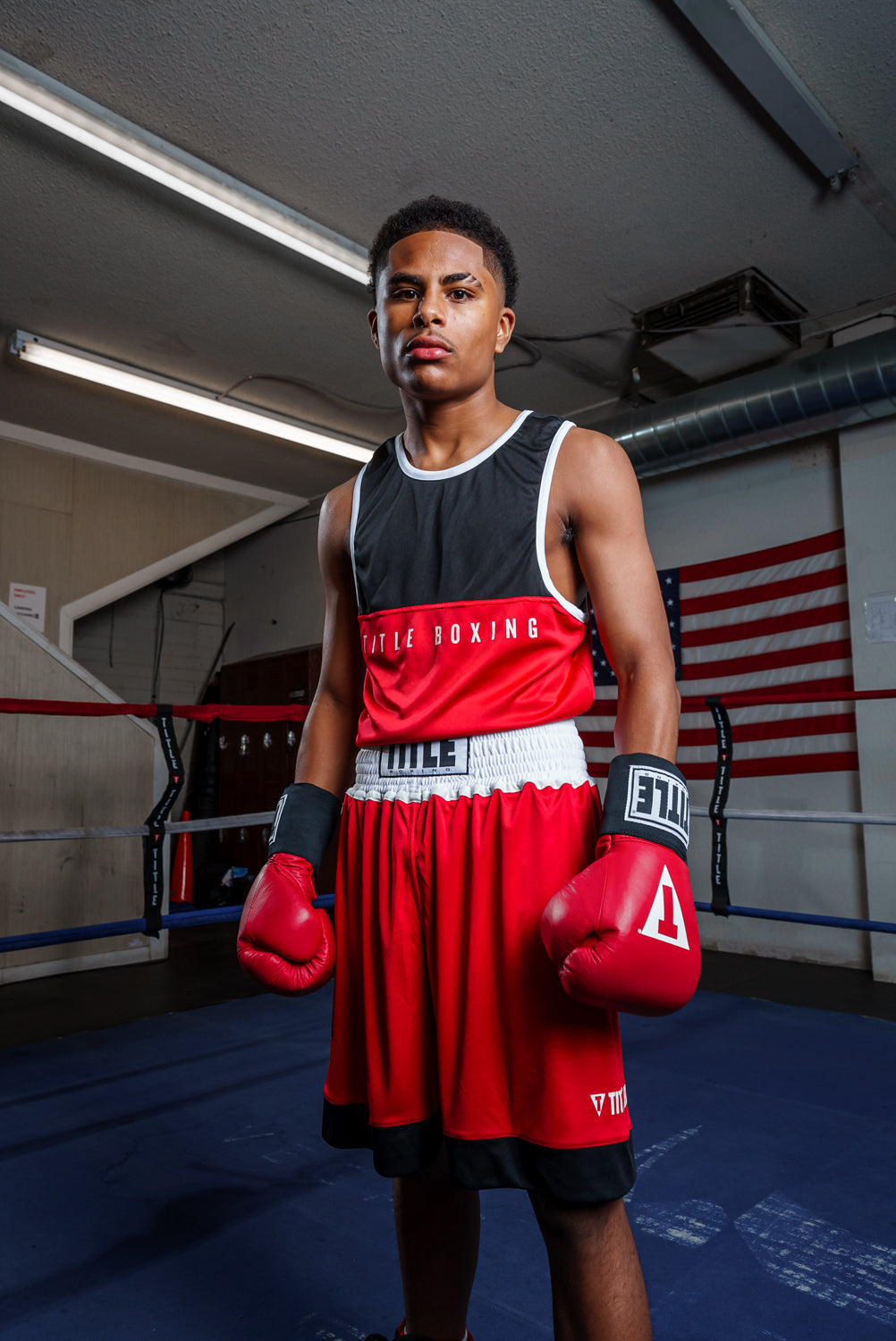 TITLE Boxing Border Reversible Amateur Competition Boxing Set - Heavy Duty Training Gear for Home Gym & Professional Boxing Practice