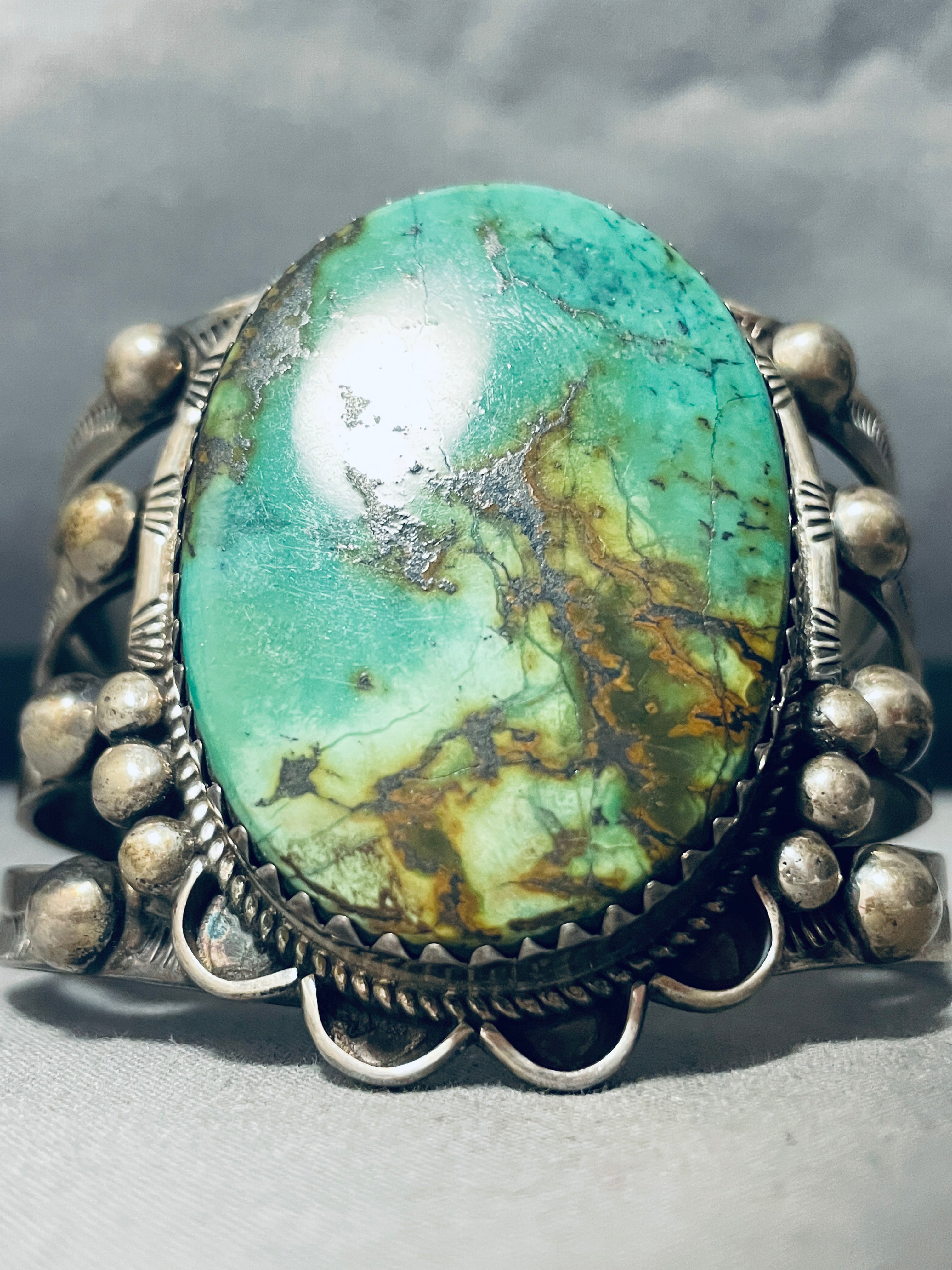 117 Gram Stunning Vintage Native American Navajo Royston Turquoise Sterling Silver Bracelet - Handcrafted Jewelry for Boho Fashion & Special Occasions