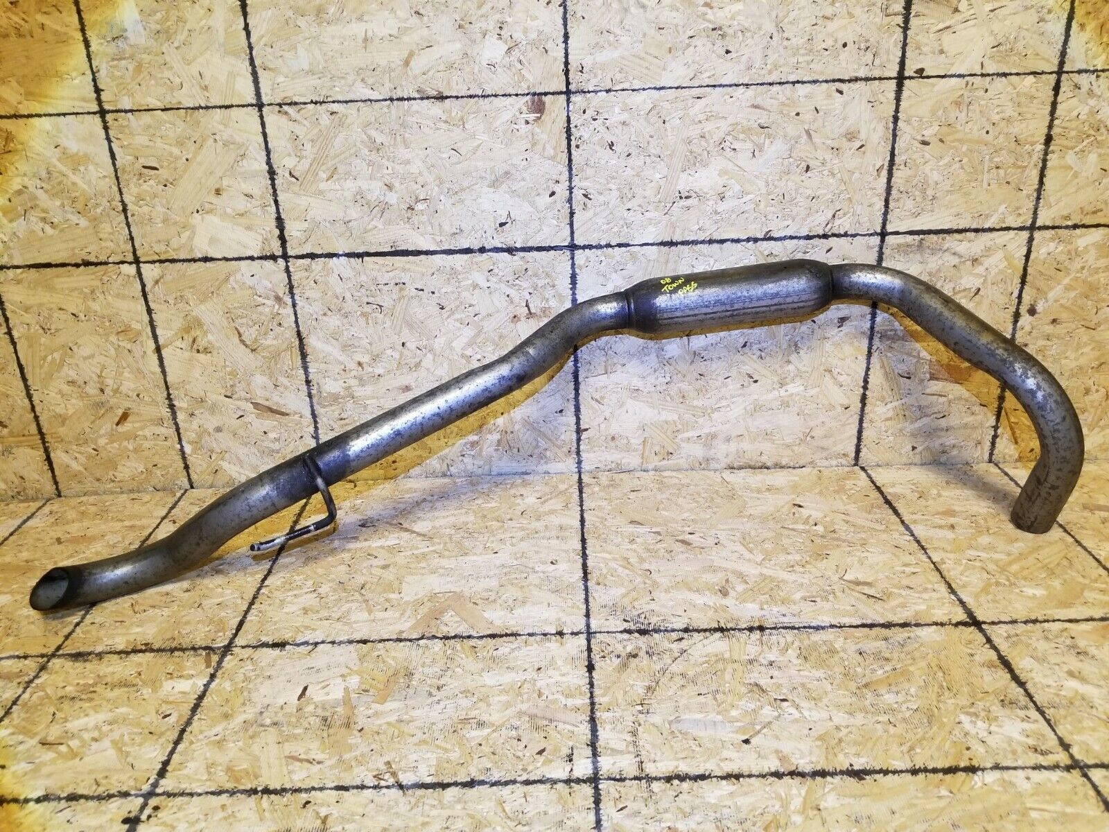 2006-2011 Lincoln Town Car Rear Right Passenger Side Exhaust Muffler OEM Replacement Part - Perfect for Car Repair & Maintenance, Road Trip Safety