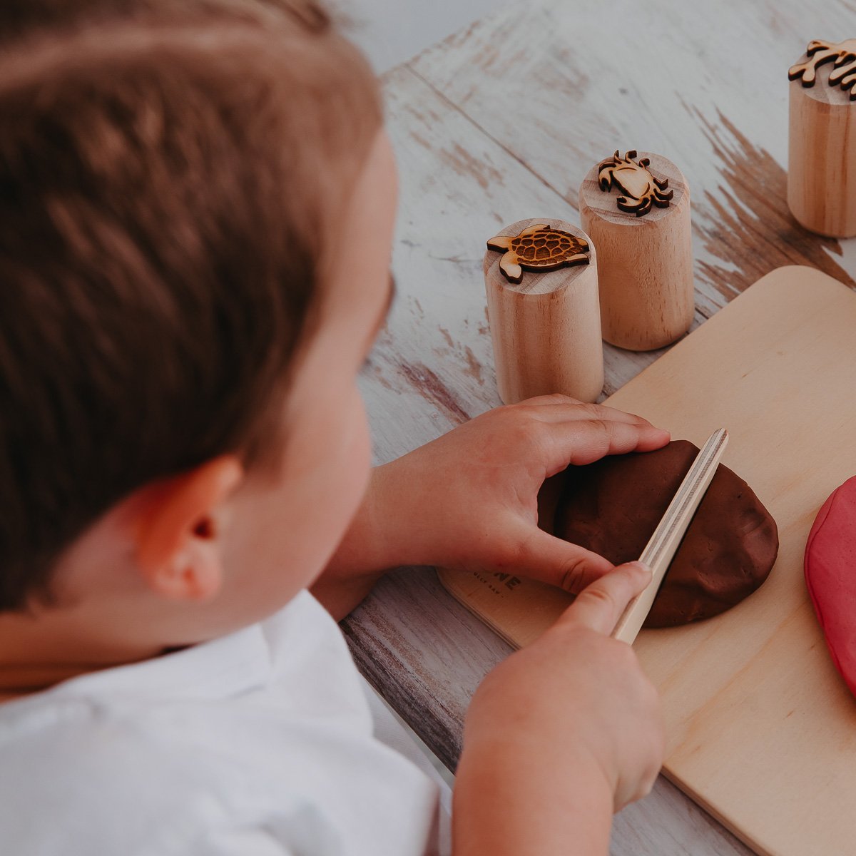 Playdough Tools Set - Dough Board & Plastic Knife for Kids - Creative Play & Learning Activity for Toddlers & Preschoolers - Perfect for Arts, Crafts & Sensory Play at Home or School