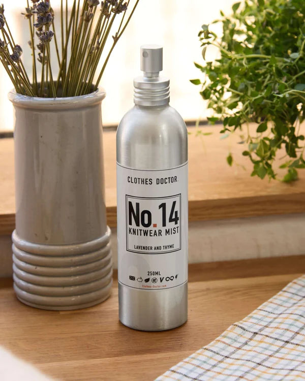 Premium 250ml Knitwear Mist - Gentle Fabric Refresher for Sweaters, Scarves & Delicate Knits - Perfect for Travel, Storage & Daily Care