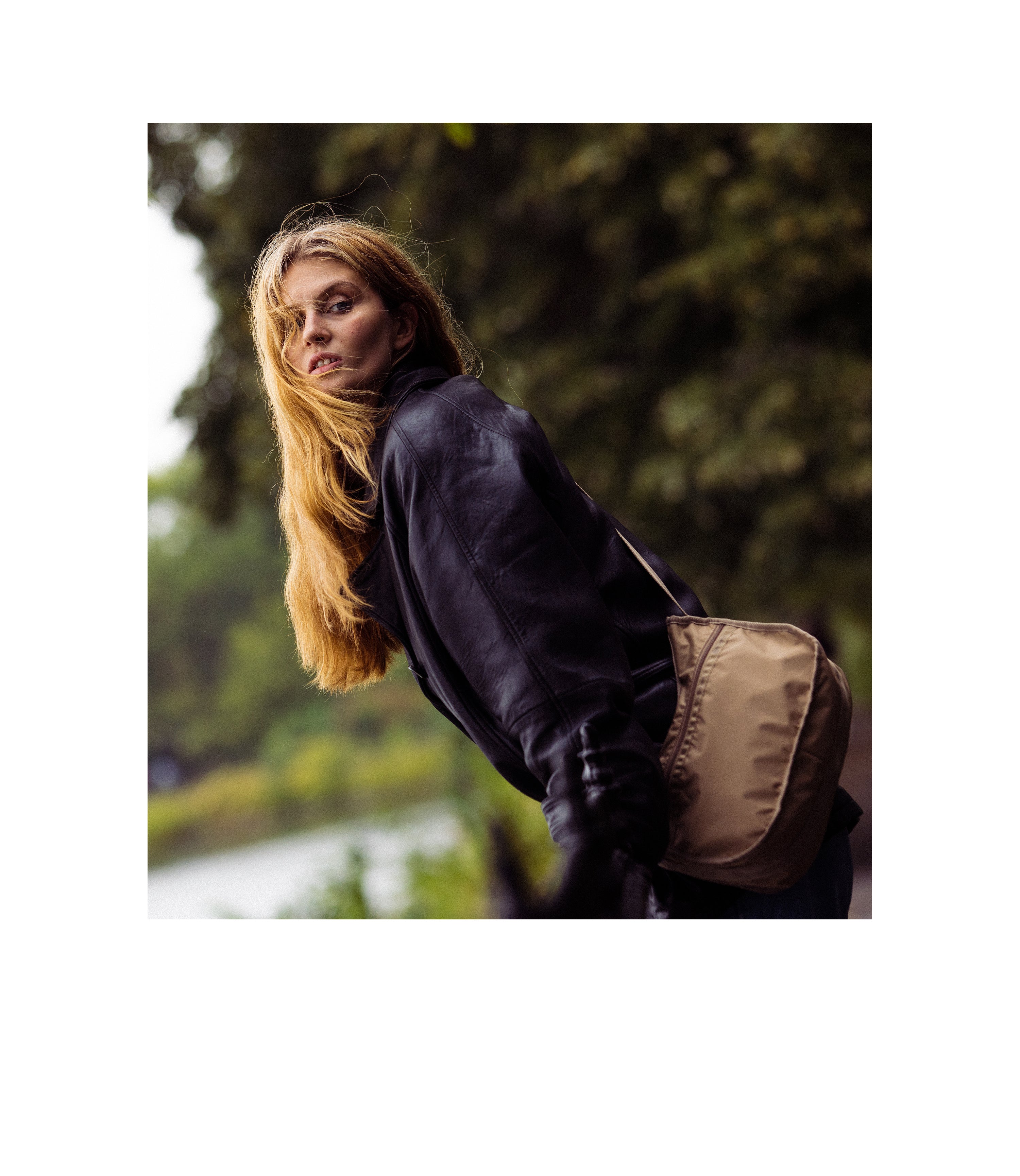 Classic Hobo Provincial Beige Crossbody Bag 7520 U202 - Stylish & Versatile Shoulder Bag for Women, Perfect for Work, Travel & Everyday Use