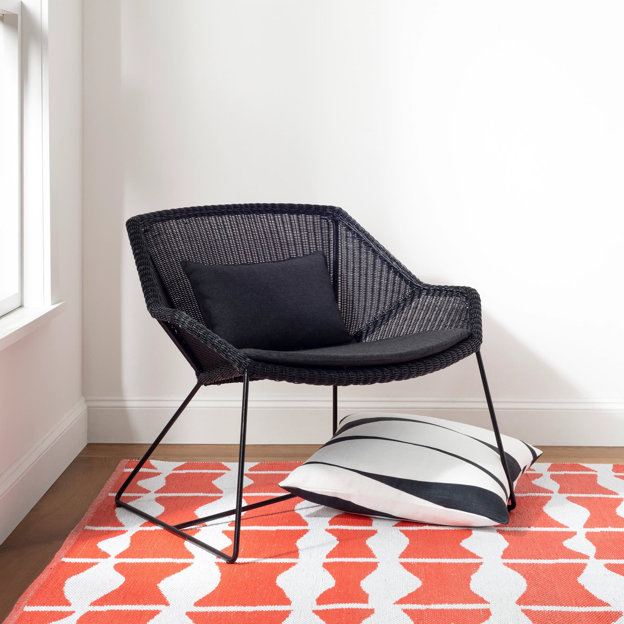 Handwoven Tangerine Indoor/Outdoor Area Rug - Durable Circuit Design for Living Room, Patio & Bedroom Decor