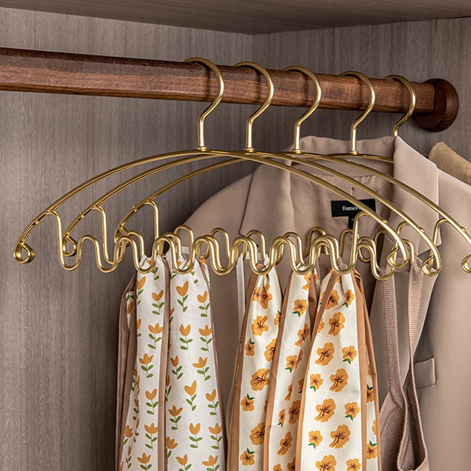 5-Pack Aluminum Alloy Wave Design Clothes Hangers - Space Saving Closet Organizer for Shirts, Pants & Dresses | Perfect for Home, Dorm & Travel Use