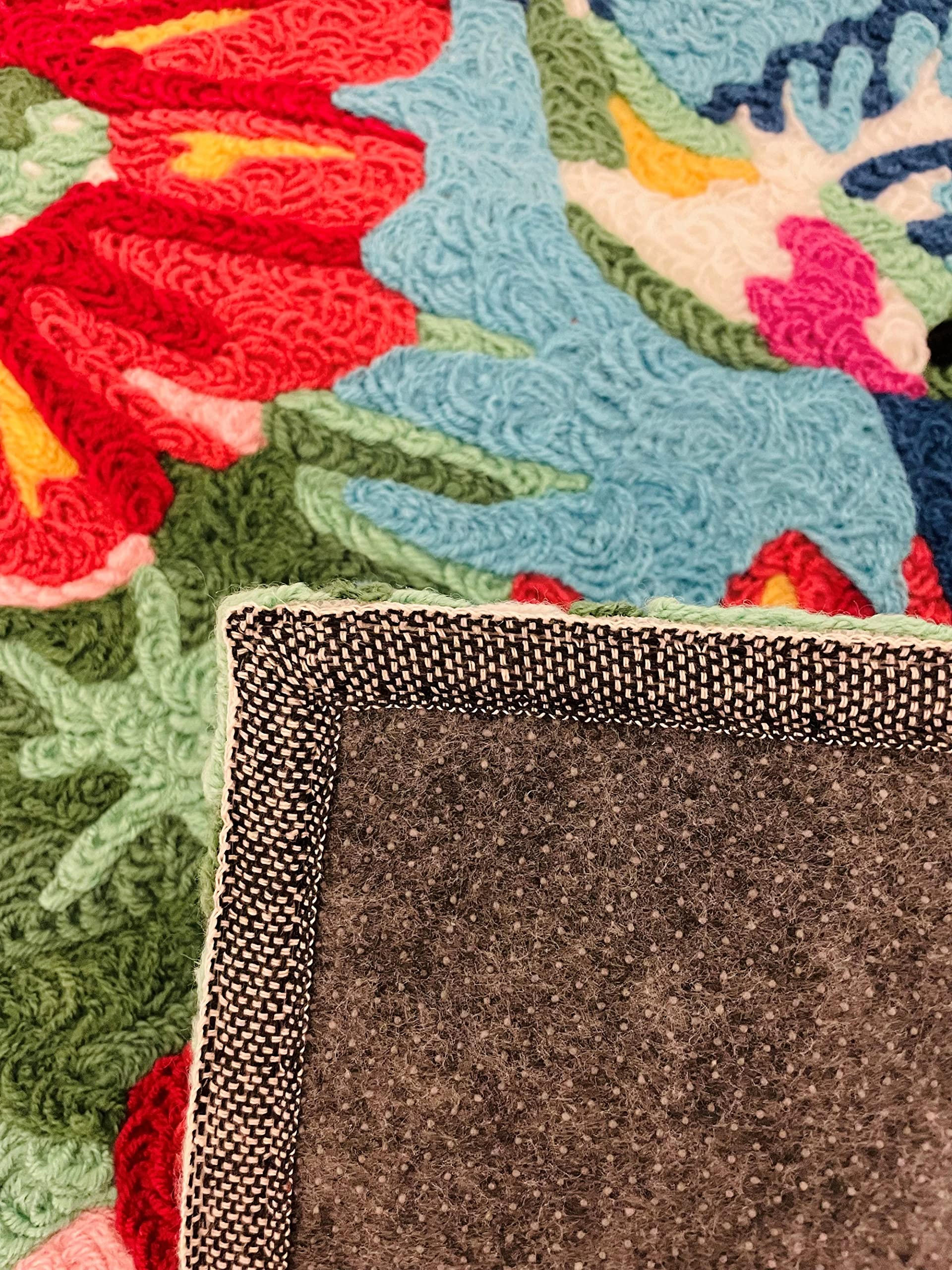Blooming Cactus Hummingbird Floral Accent Rug 20