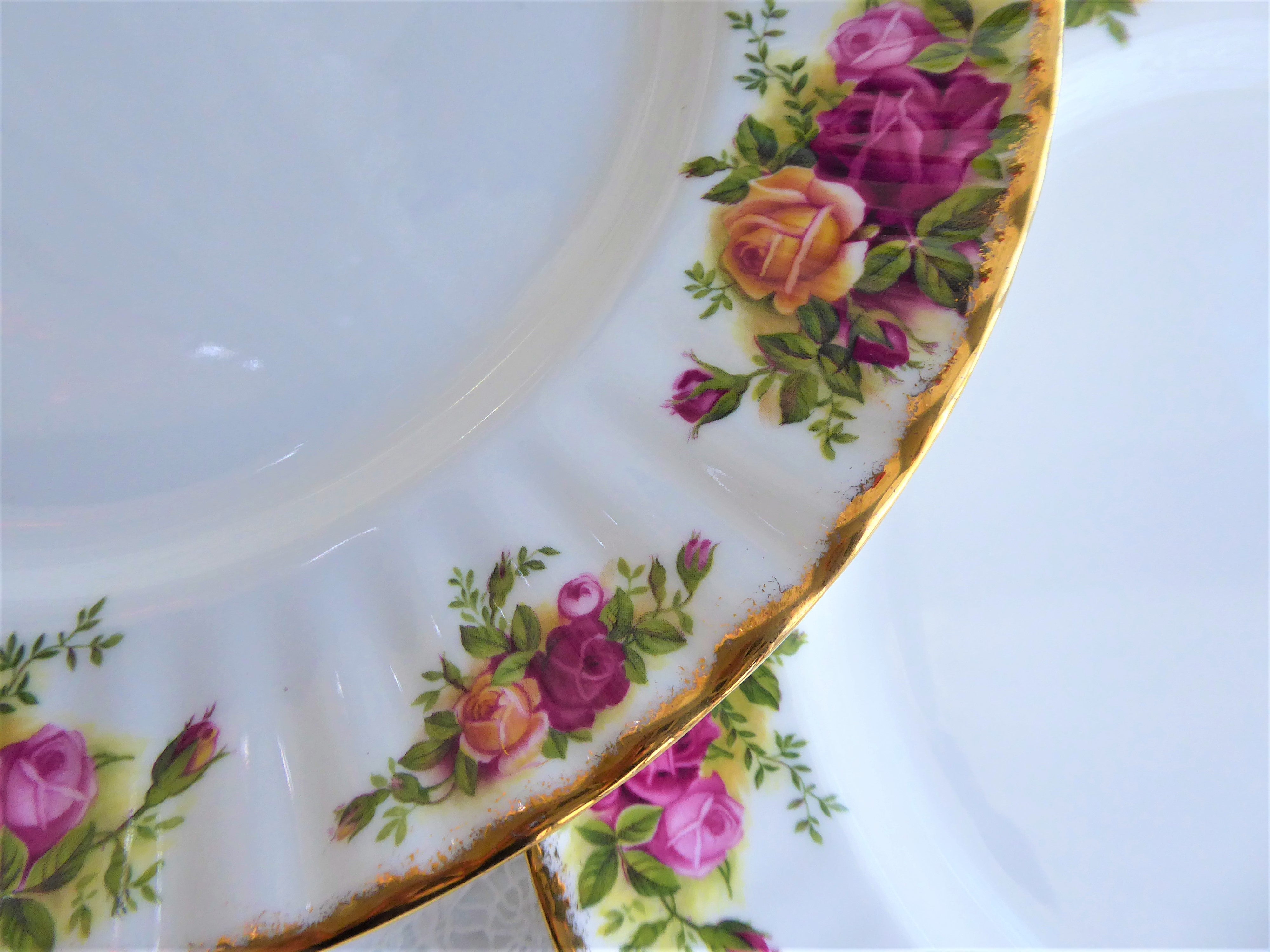 Royal Albert Old Country Roses Dinner Plate Set - Vintage English Bone China (1993-2002) | Elegant Tea Party & Special Occasion Tableware