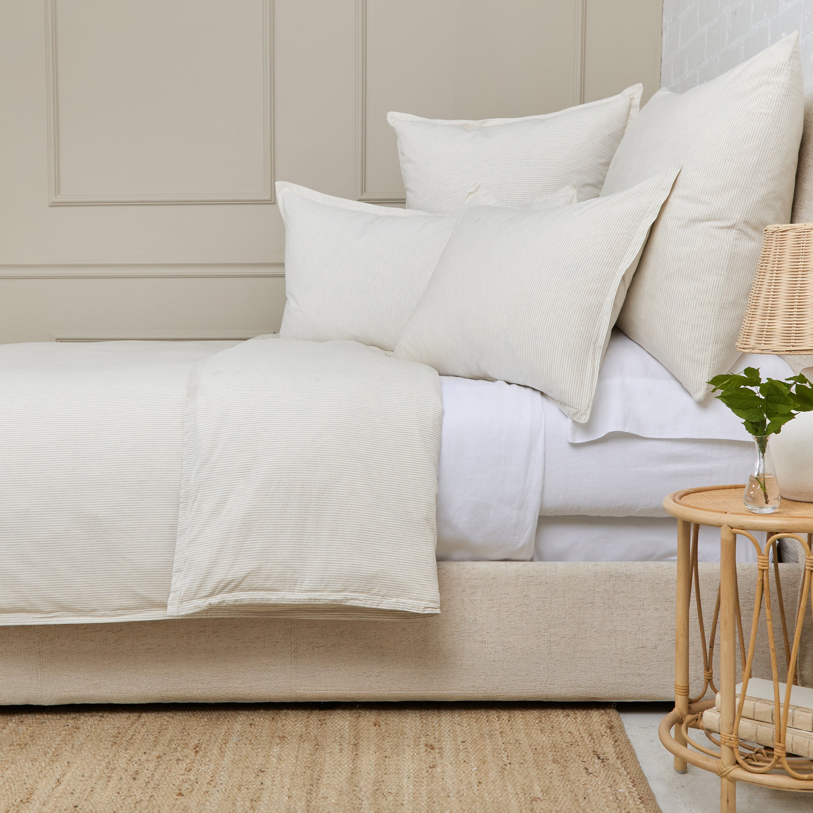 Premium Luke Duvet Cover Set - Soft & Breathable Bedding for All Seasons - Perfect for Home, Dorm, or Guest Room Decor