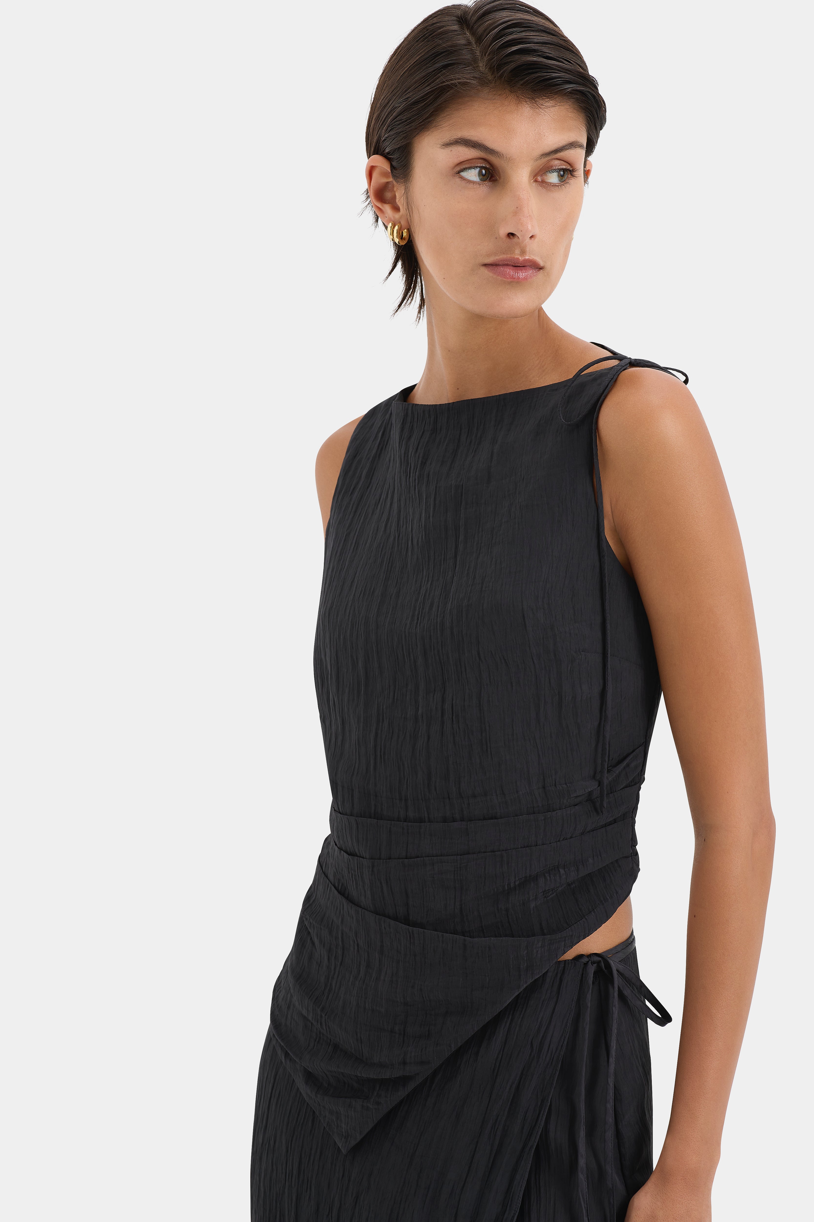 Ligera Open Back Top for Women - Sexy Sleeveless Summer Blouse - Perfect for Beach, Party & Date Night Outfits