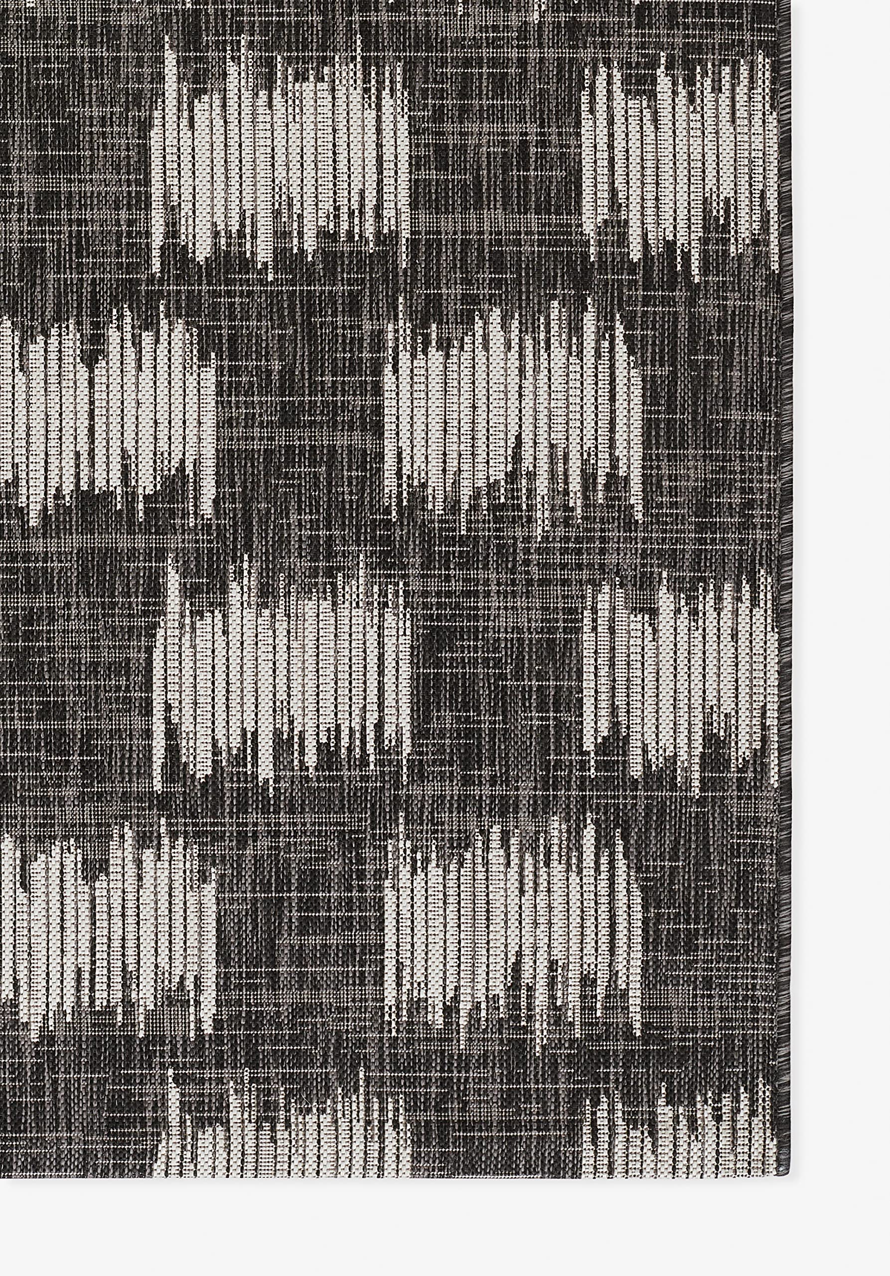 Novogratz by Momeni Villa Turin Charcoal Indoor/Outdoor Rug 3'3