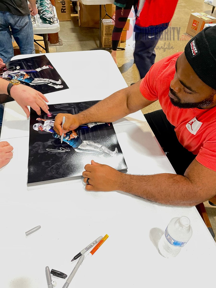 Brandon Graham Autographed 16x20 Philadelphia Eagles Super Bowl 52 Championship Photo with JSA COA - Perfect for Eagles Fans, Sports Memorabilia Collectors & Man Cave Decor