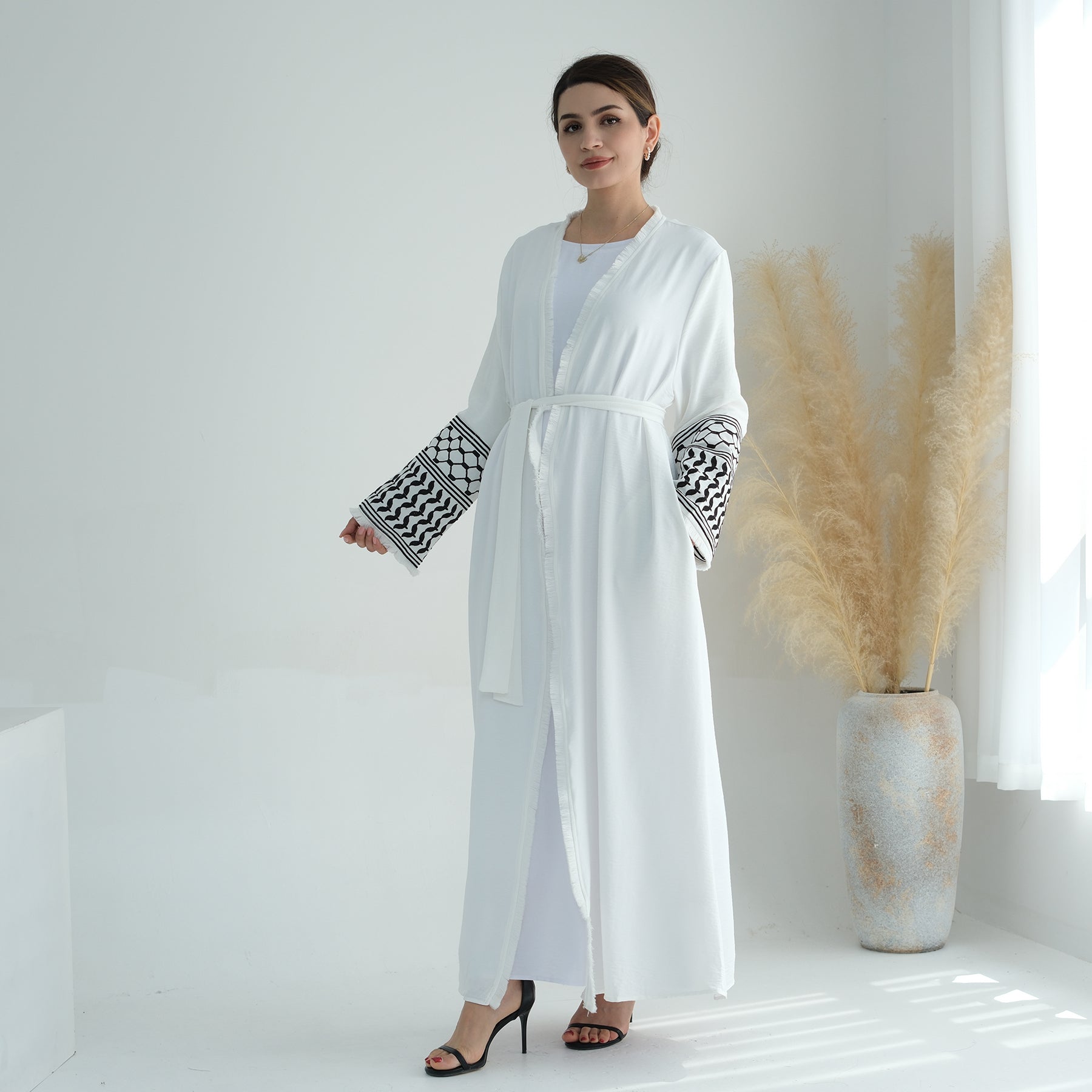 Stylish White Kufiya Open Abaya Set for Women - Modest Islamic Prayer Dress & Elegant Everyday Outfit