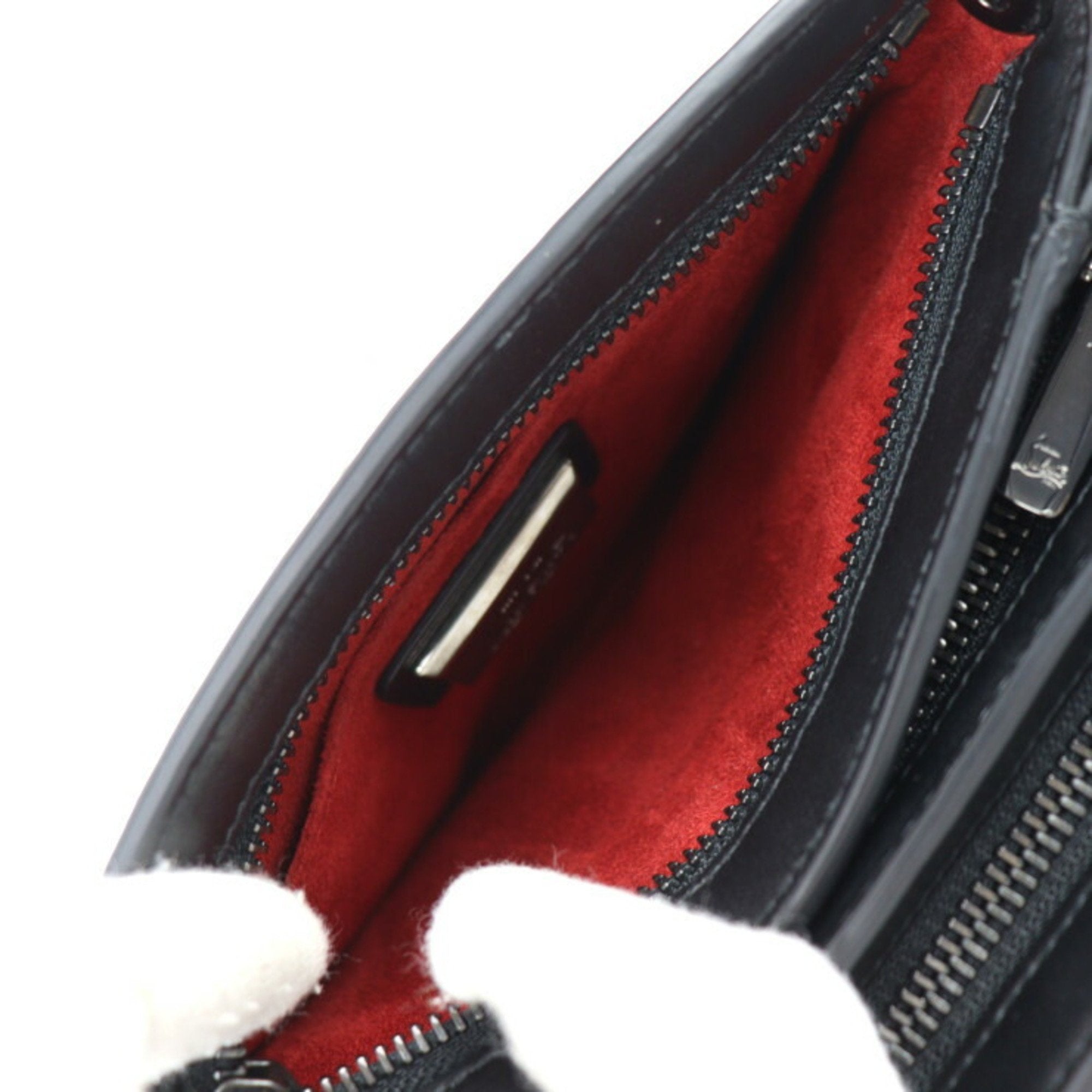 Stylish Black Shoulder Bag with Silver Chain Strap - Perfect for Women's Daily Use, Work, and Evening Outfits