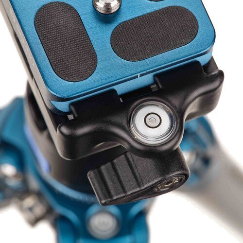 Benro SuperSlim Lightweight Aluminum Tripod with 360° Ball Head - Compact Travel Tripod for DSLR Cameras, Smartphones & Vlogging (Perfect for Outdoor Photography, Hiking & Travel Adventures)