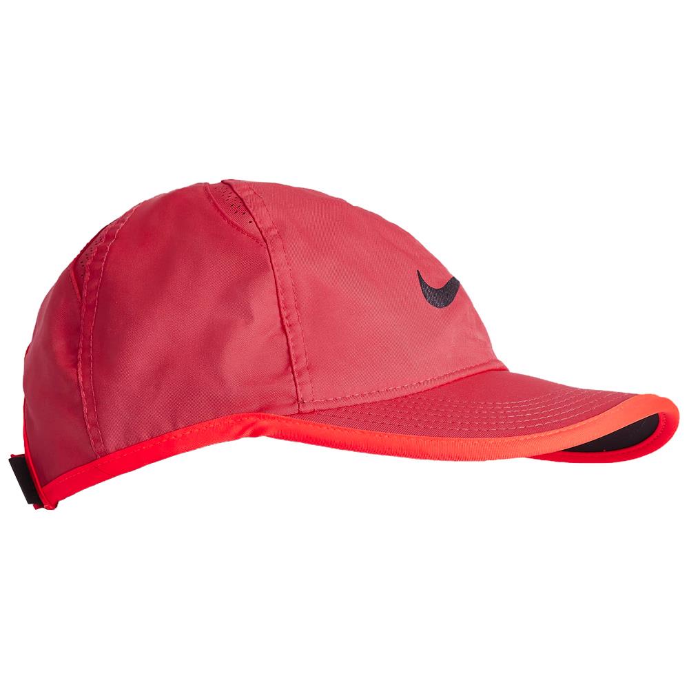 Nike Junior Featherlight Club Hat for Kids - Lightweight Adjustable Baseball Cap in Aster Pink/Hot Punch - Perfect for Sports, Outdoor Activities, and Casual Wear