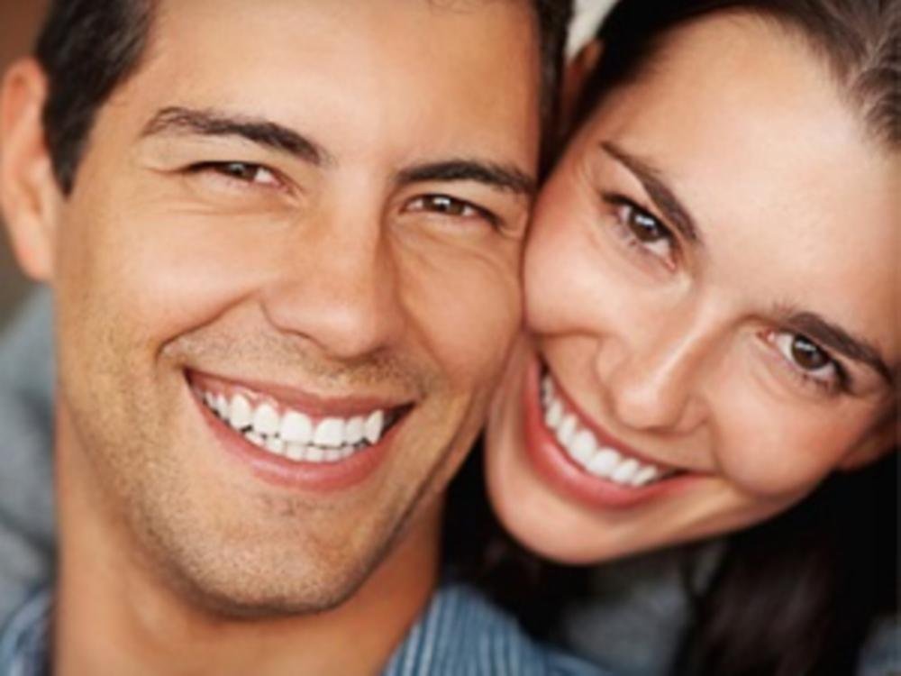 Organic Teeth Whitening Gel Pens (2 Pack) - Sensitive Teeth Safe, Natural Ingredients, Mint Flavor - Brighten Smile at Home or On-The-Go - Perfect for Travel, Office & Daily Dental Care