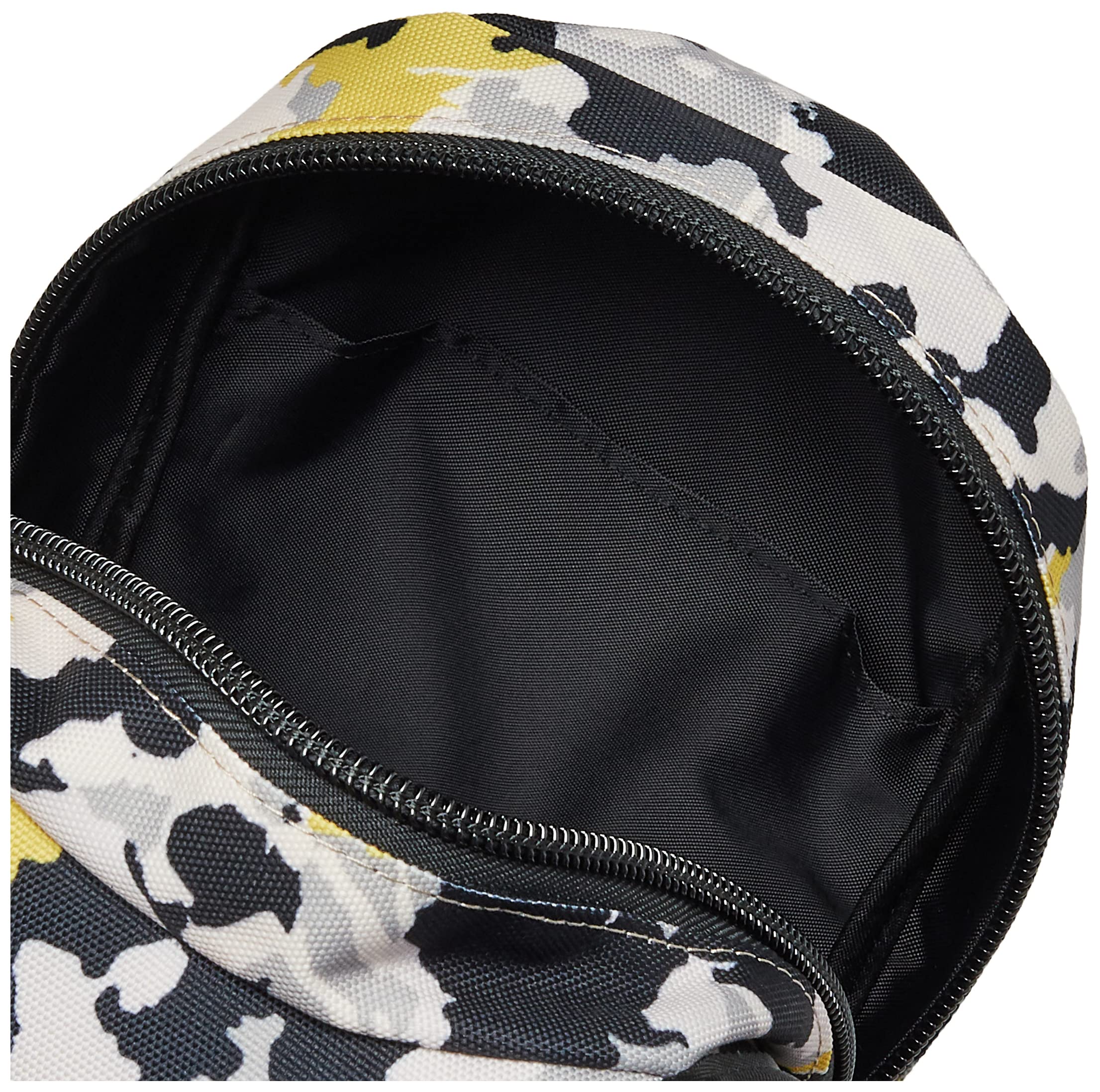 MAKAVELIC Durable Gym Duffel Bag - Waterproof Sports Equipment Bag for Men & Women - Perfect for Workout, Travel, and Outdoor Activities