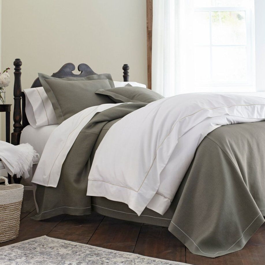 Rio Satin Stitch Coverlet - Luxurious Bedspread for Queen & King Size Beds - Perfect for Master Bedroom Decor & Guest Room Styling