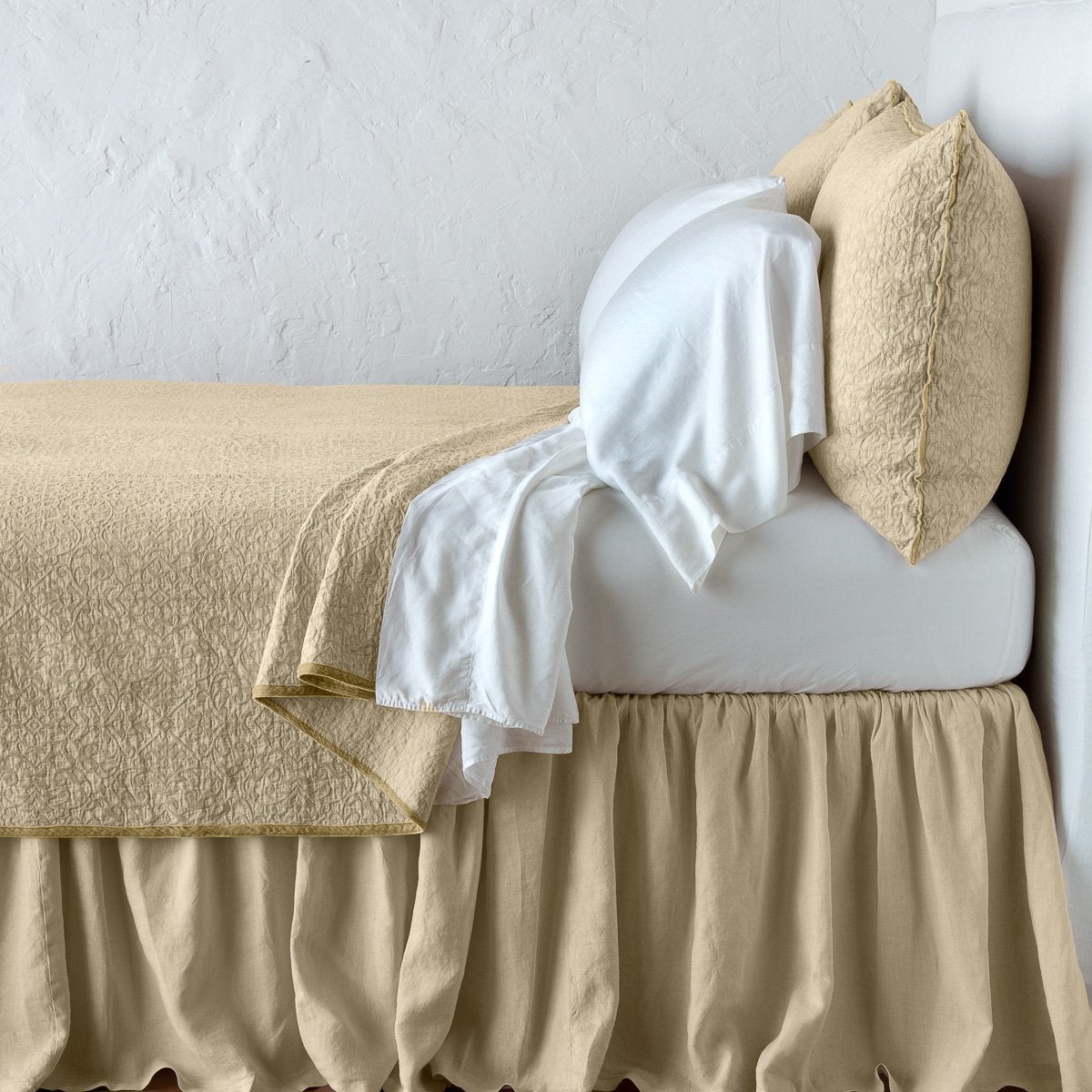Luxury Vienna Twin Coverlet Set - Soft & Breathable Bedspread for Twin Beds - Perfect for Guest Rooms, Dorms & Cozy Bedrooms