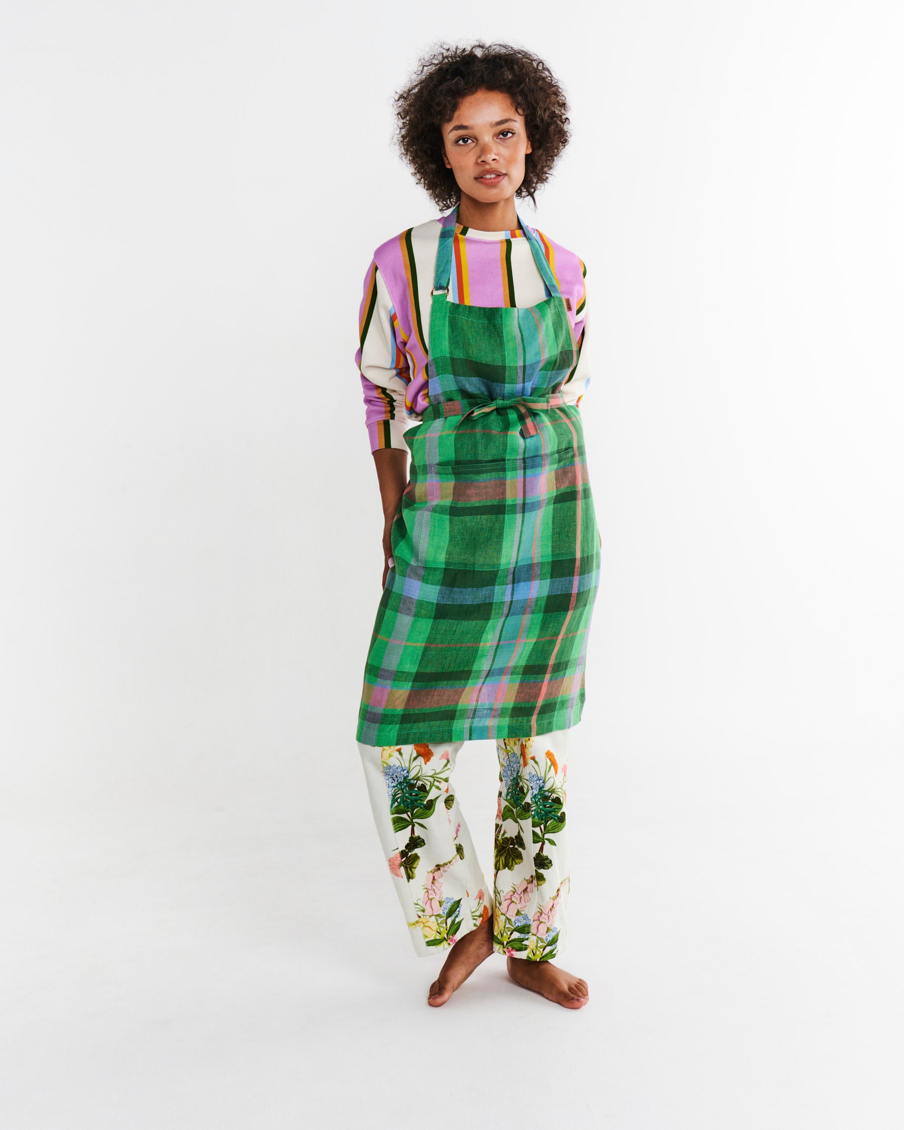 Jewel Of The Nile Tartan Linen Apron - Stylish & Durable Kitchen Apron for Cooking, Baking & Grilling - Perfect Gift for Chefs & Home Cooks