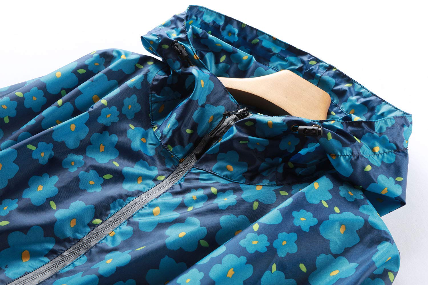 Waterproof Rain Poncho with Zipper & Pocket for Women - Lightweight Hooded Raincoat for Hiking, Camping & Outdoor Activities