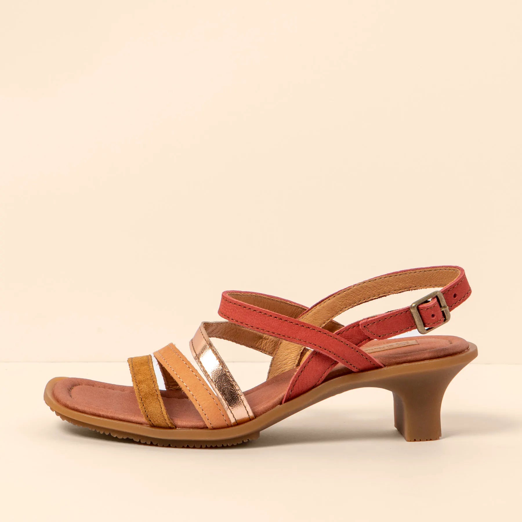 El Naturalista 5993 Igusa Frambuesa Women's Comfortable Vegan Leather Shoes - Stylish & Eco-Friendly for Work, Travel & Casual Wear