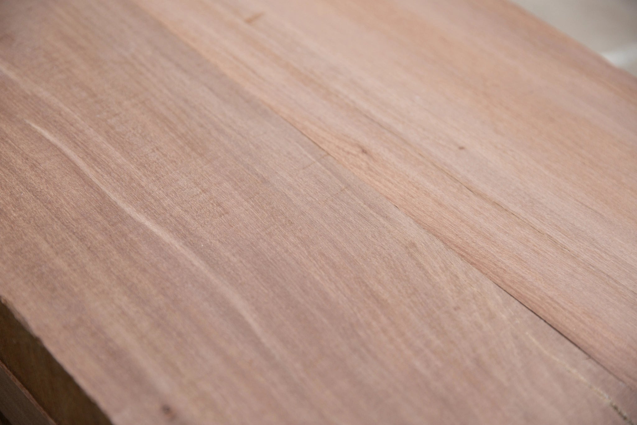 200 x 50mm Brushbox Timber - Kiln Dried, Rough Sawn, Standard Grade Joinery Wood for Furniture & Flooring Projects
