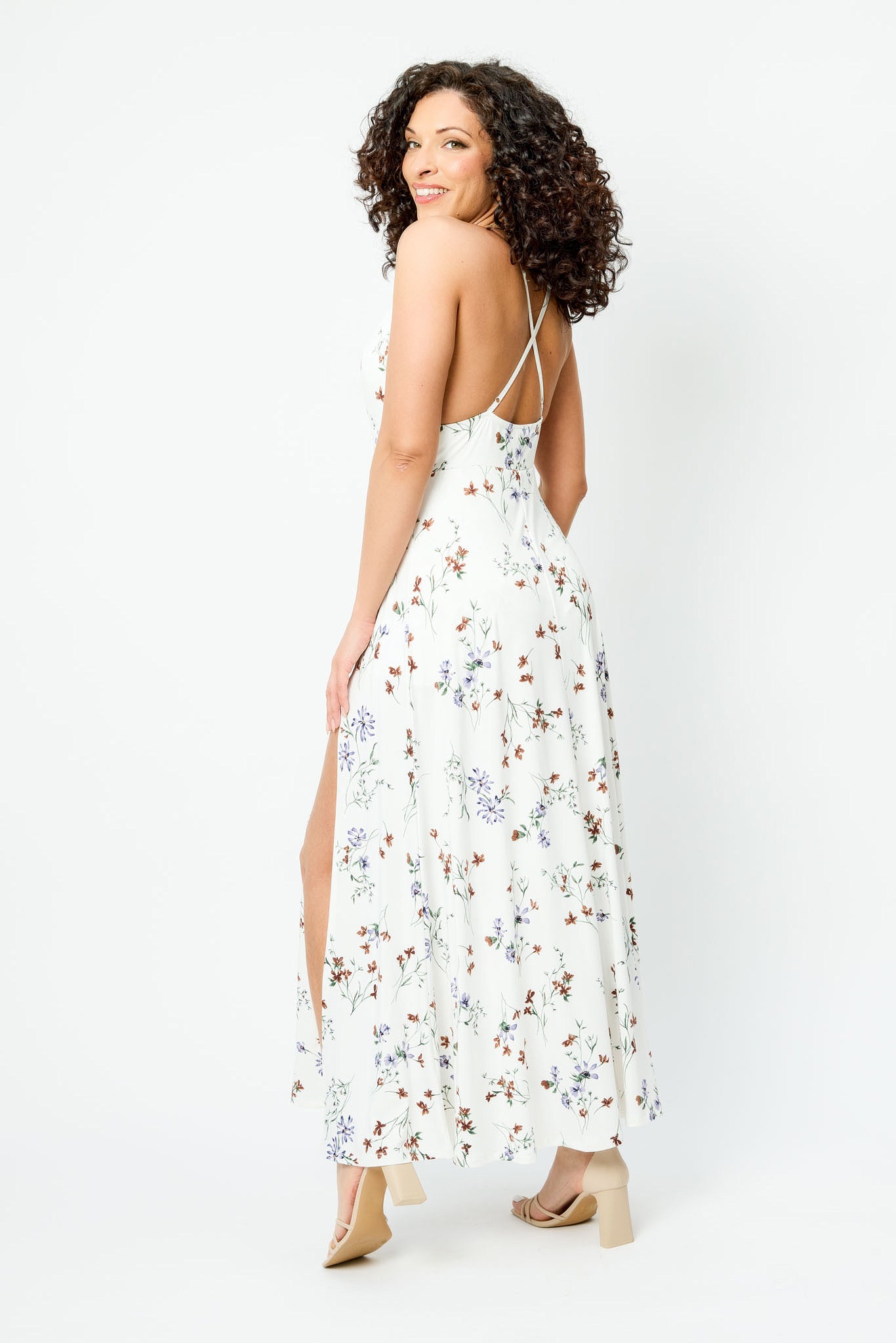 Floral V-Neck Maxi Dress with Side Slits & Built-in Shorts - Elegant Summer Beach Dress for Women, Boho Chic Outfit for Vacations, Parties, and Casual Wear