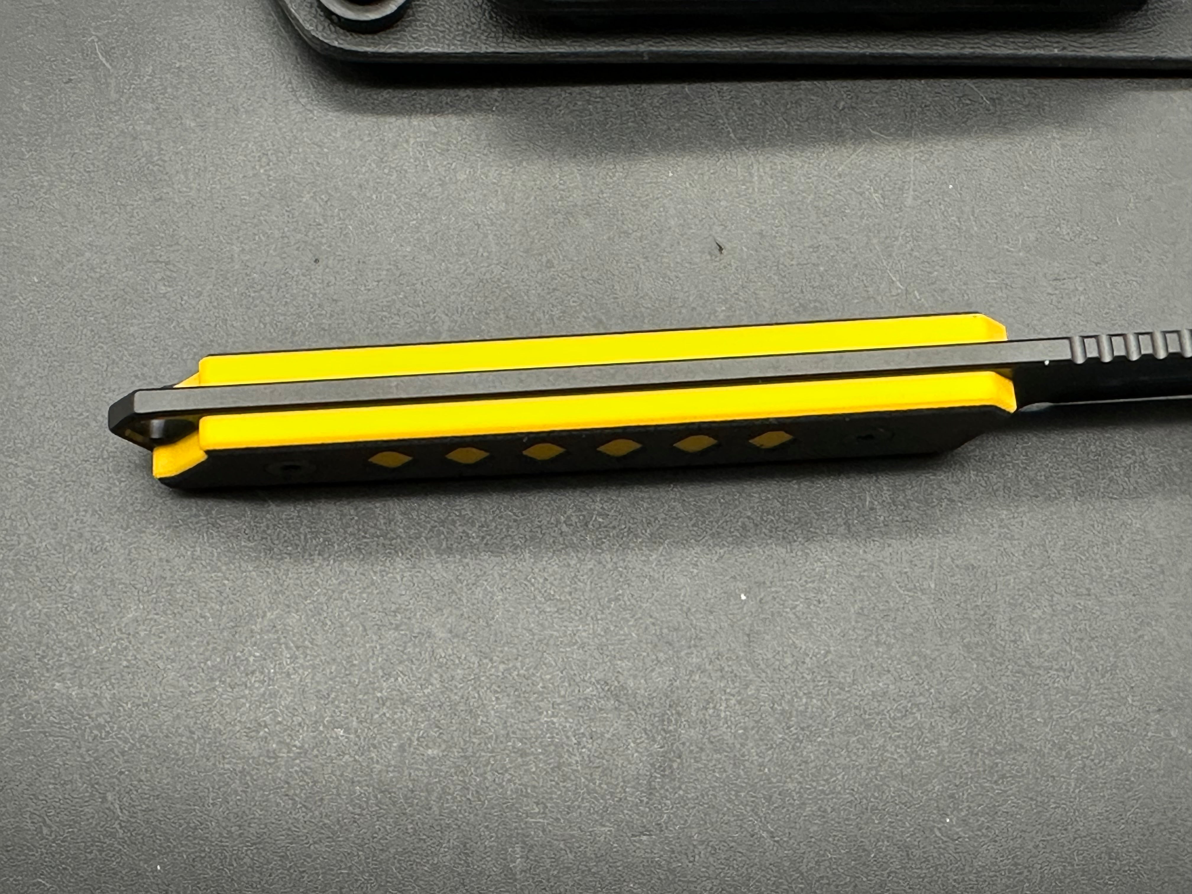 KIZER KWAIKEN Folding Pocket Knife - Black/Yellow G10 Handle with Nitro-V Plain Black Blade | EDC, Outdoor Camping, Hiking & Survival Tool