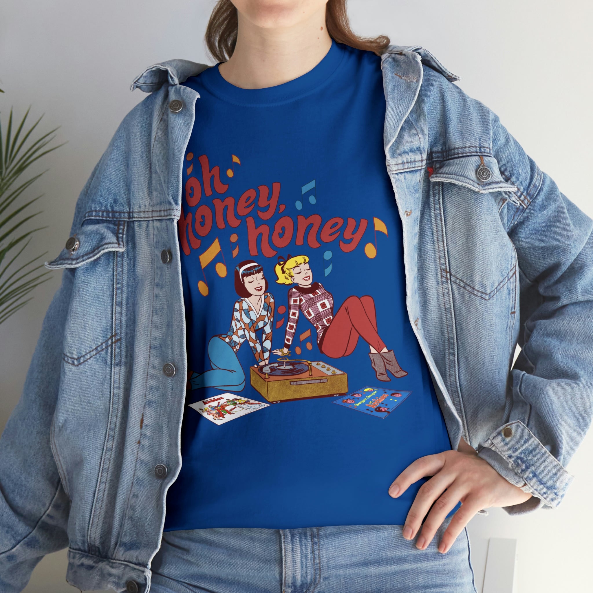 Betty and Veronica Graphic Tee - Unisex Heavy Cotton T-Shirt for Men & Women | Casual Wear, Comic Book Fan Gift, Vintage Cartoon Apparel