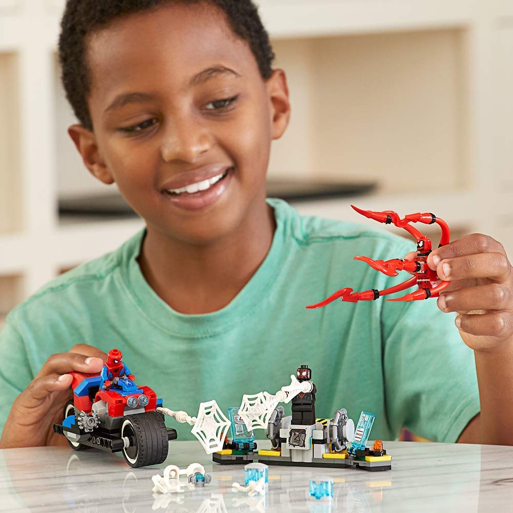LEGO Marvel Spider-Man: Spider-Man Bike Rescue 76113 Building Kit (235 Pieces) - Superhero Toy for Kids, Creative Play & Collectible Gift for Marvel Fans
