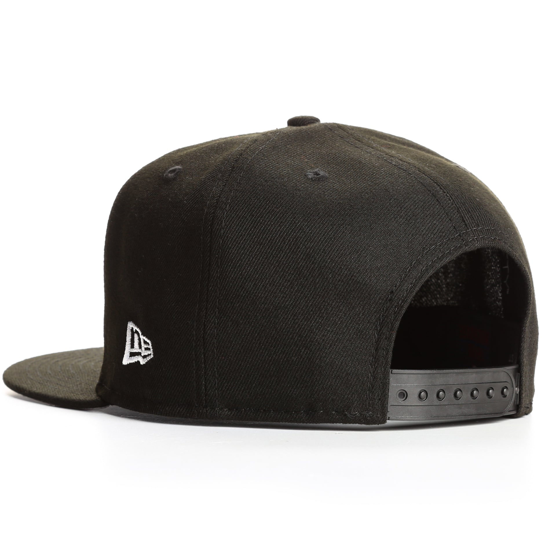 New Era 9Fifty Chicago White Sox Basic Snapback Hat - Black | Adjustable Baseball Cap for Men & Women | Perfect for Sports Fans, Casual Wear & Street Fashion