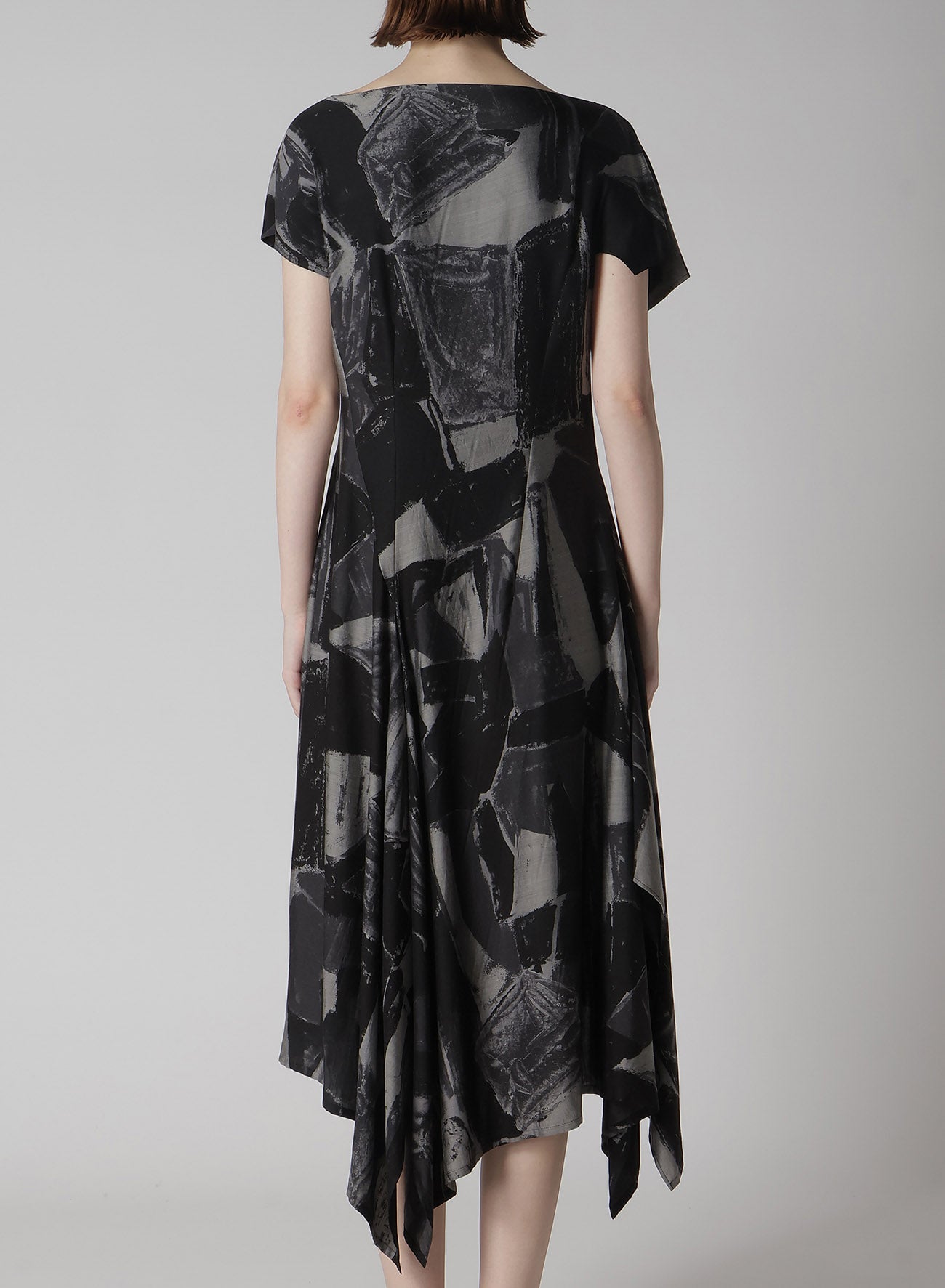 Stylish CU/DUNGAREE Twill Painted City Print Handkerchief Hem Dress - Perfect for Casual Outings, Date Nights & Summer Fashion
