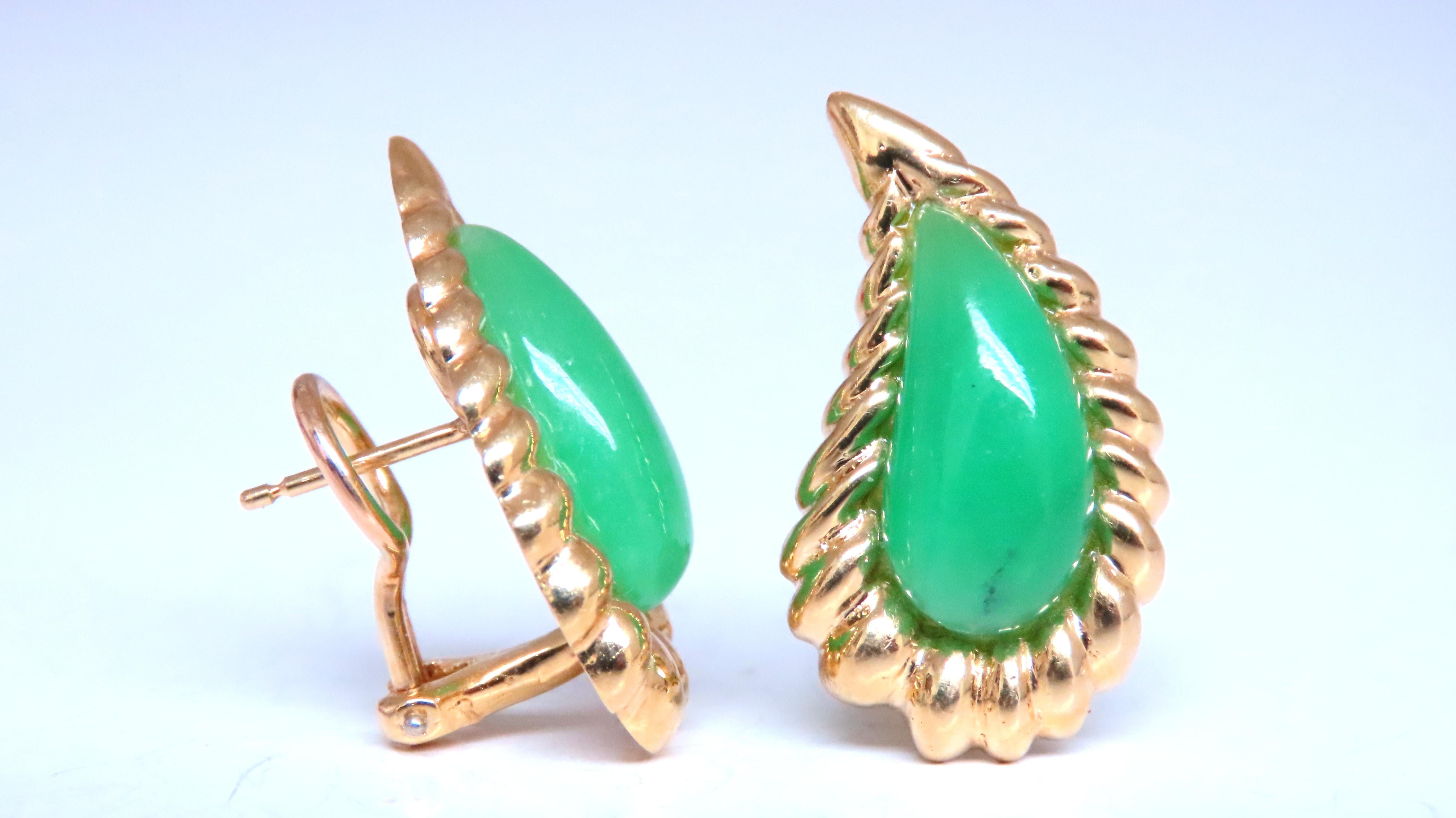 Pear Shape Jadeite Fern 3D Clip Earrings in 18kt Gold - Elegant Vintage Jewelry for Women, Perfect for Weddings, Parties & Special Occasions
