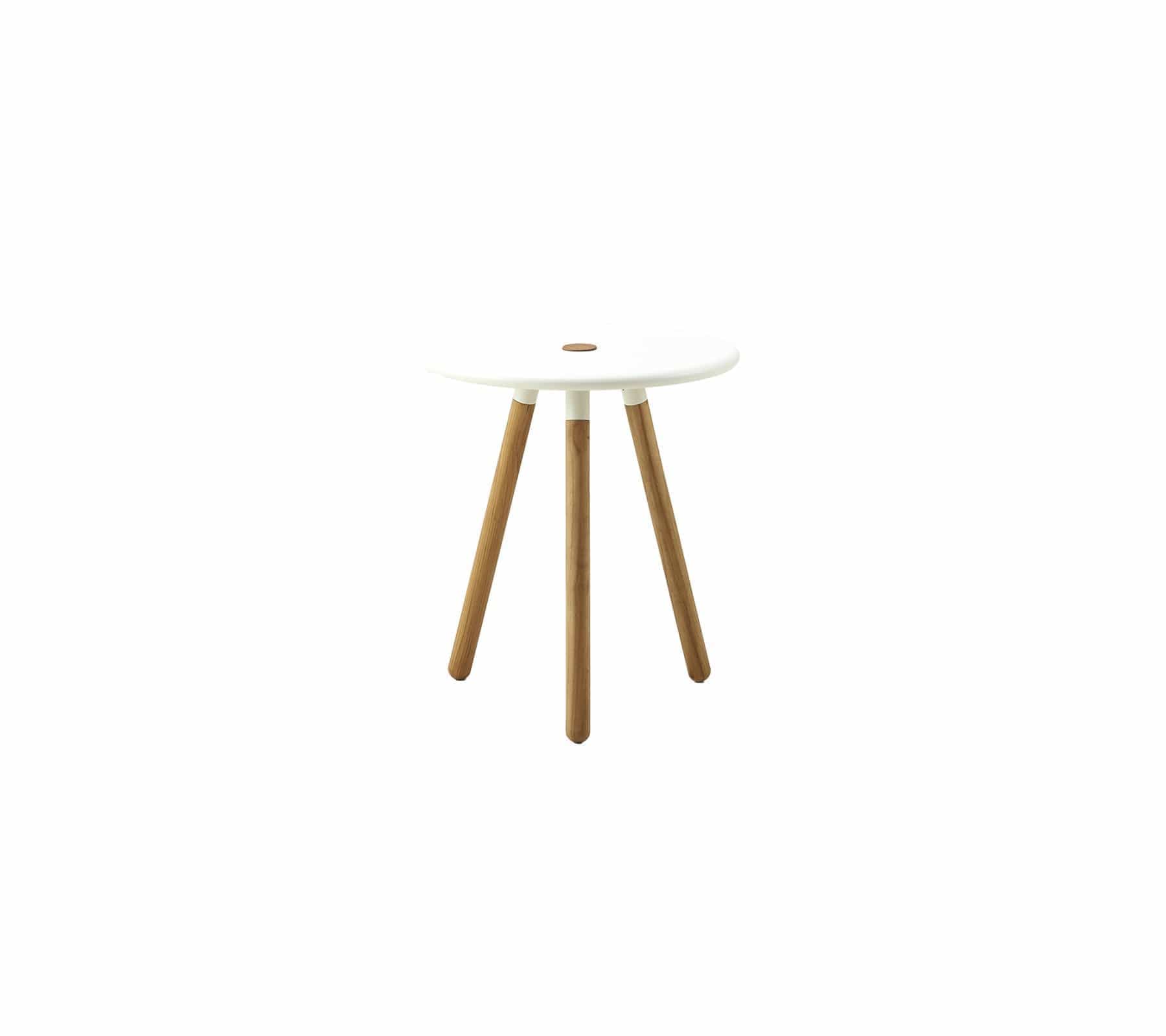 Outdoor Coffee Table Stool - Rustic Wooden Side Table for Patio, Garden & Poolside - Perfect for Relaxing with Drinks & Snacks