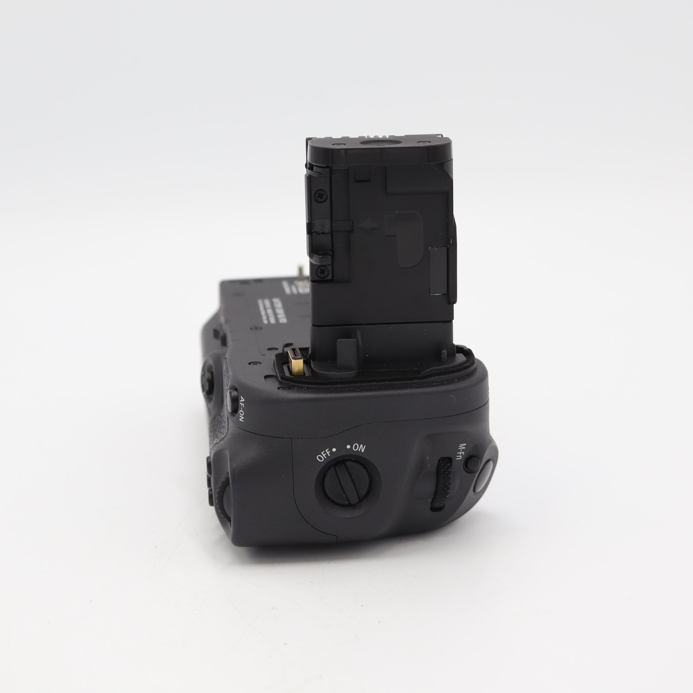 Canon BG-R10 Battery Grip for EOS R5 & R6 - Used DSLR Camera Accessory - Perfect for Wedding & Travel Photography