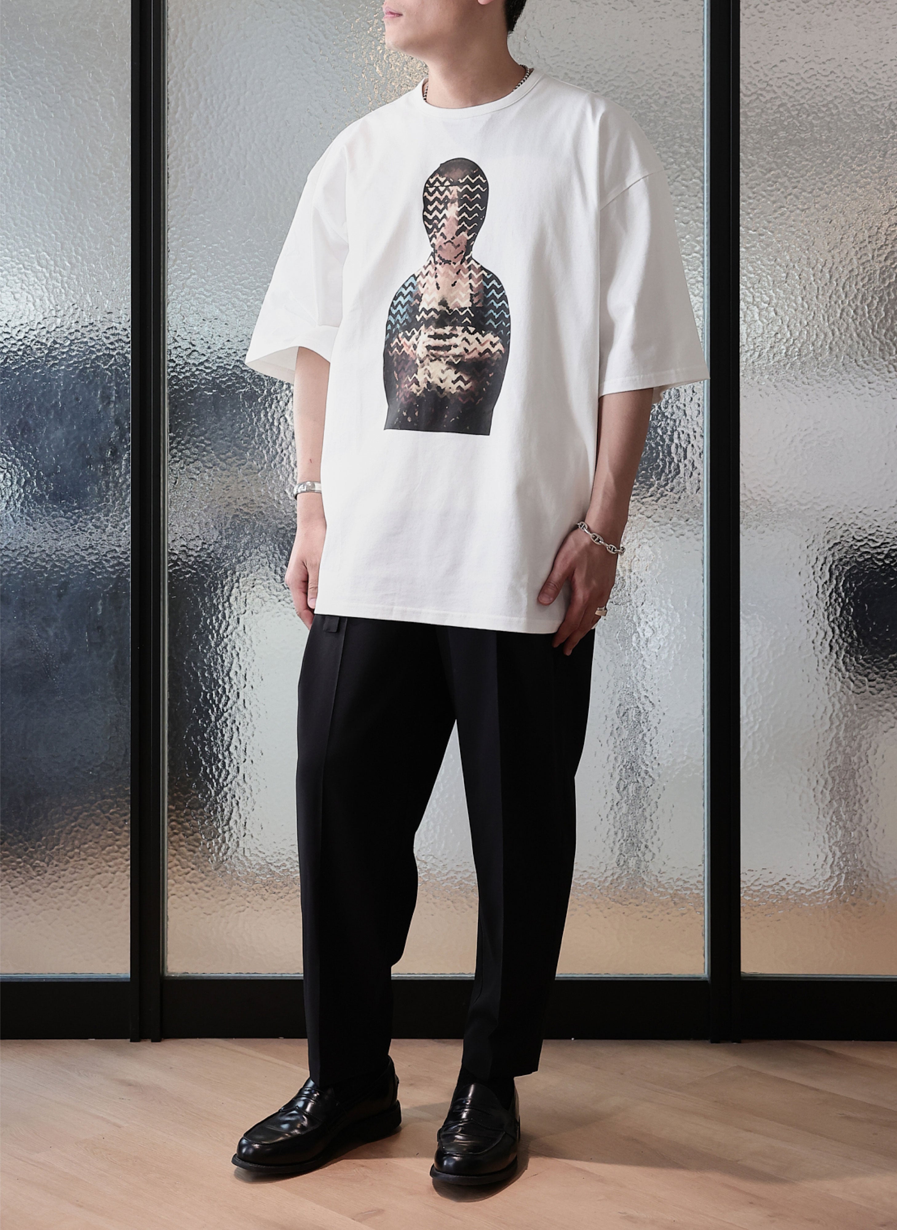 Trendy Cotton Graphic Print T-Shirt for Women - Casual & Comfortable Fashion Top for Everyday Wear